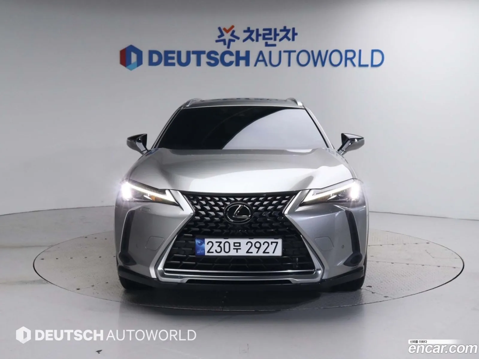 Lexus Ux250H 20 2Wd - фотография 6668868