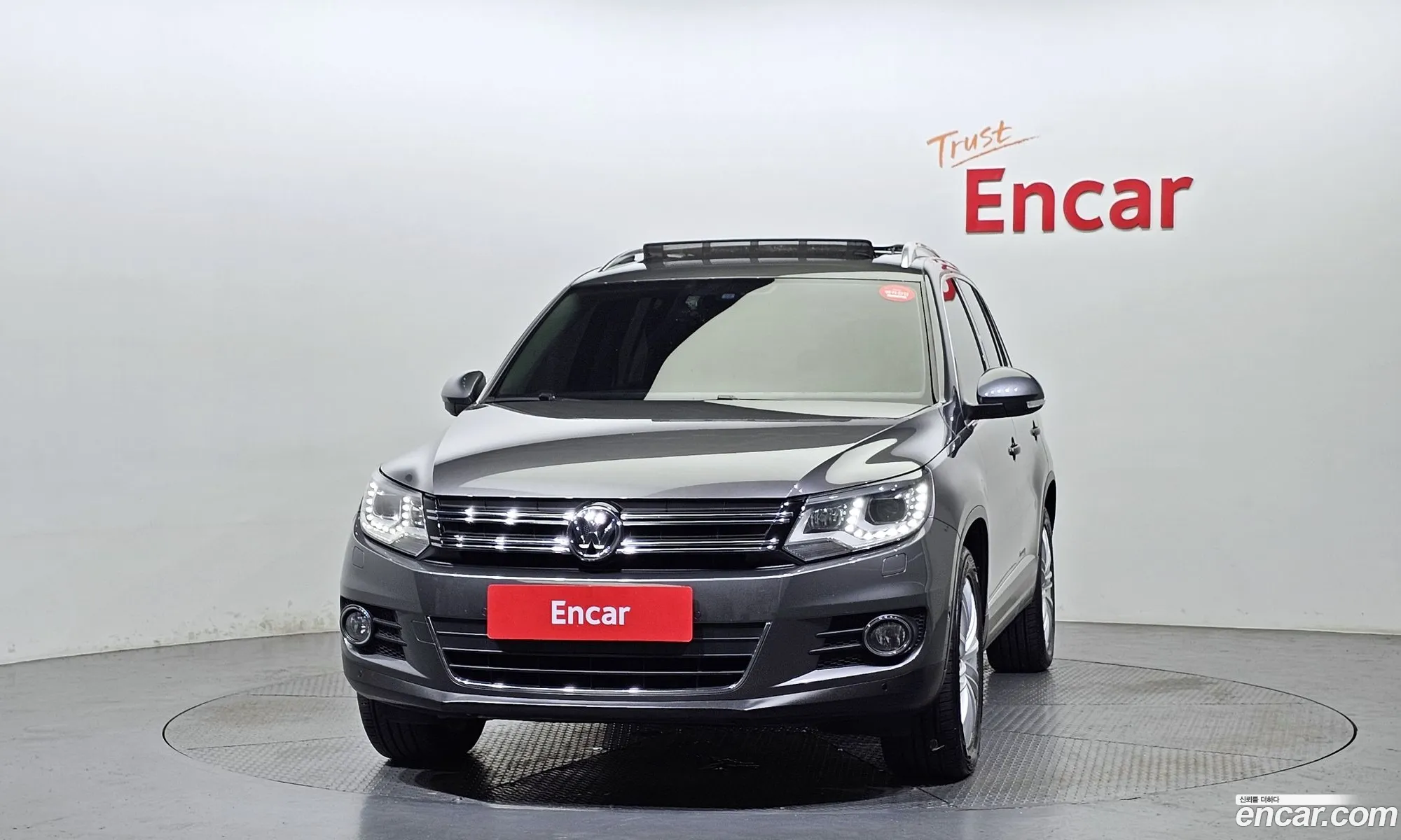 Volkswagen New Tiguan 20 Tdi Premium 5N - фотография 12446939