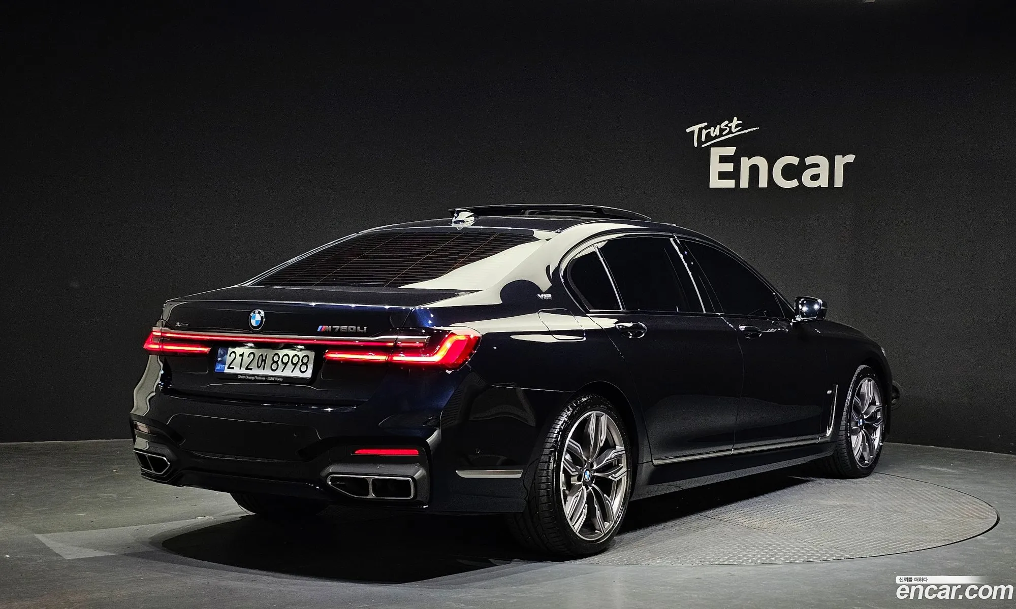 BMW 7 Series G11 M760Li xDrive - фотография 1003166