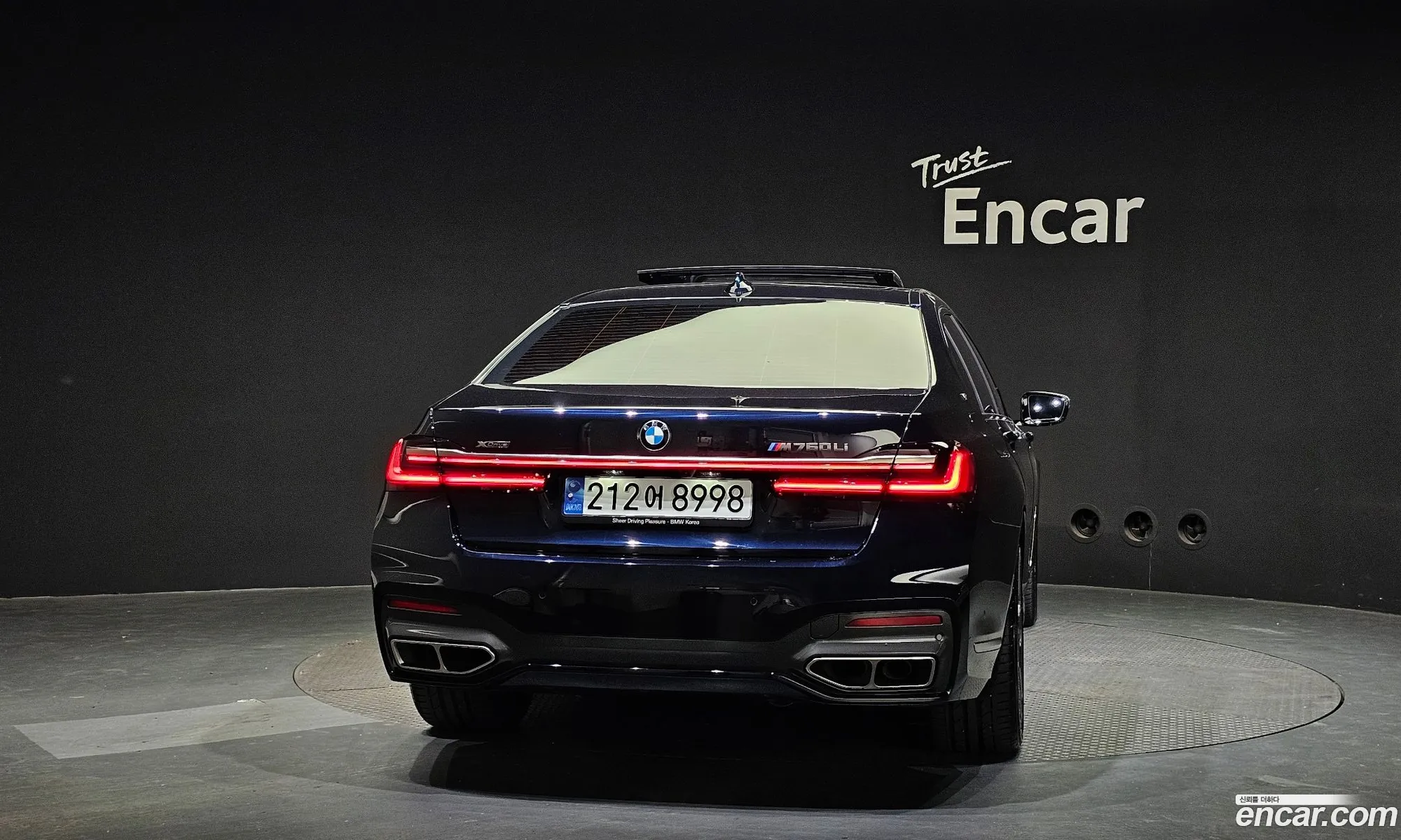 BMW 7 Series G11 M760Li xDrive - фотография 1003168