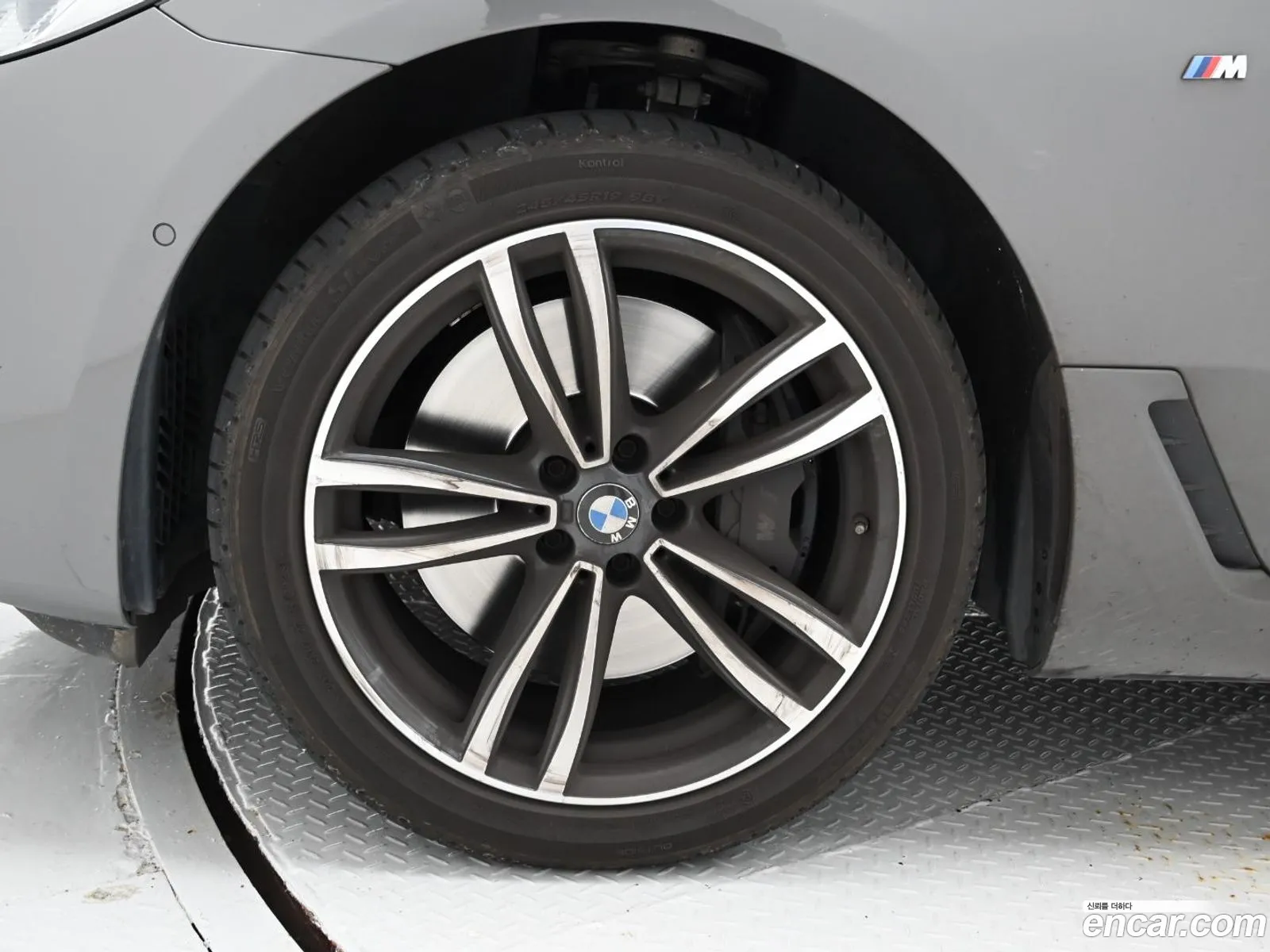 BMW 6 Series Gt G32 620D M Sports - фотография 12443173