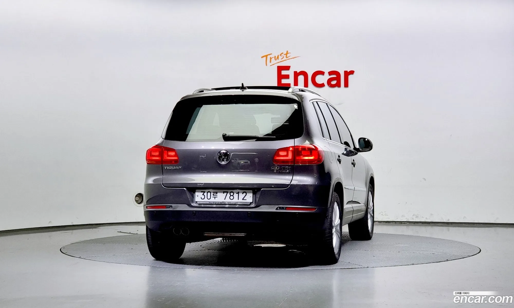 Volkswagen New Tiguan 20 Tdi Premium 5N - фотография 12505632