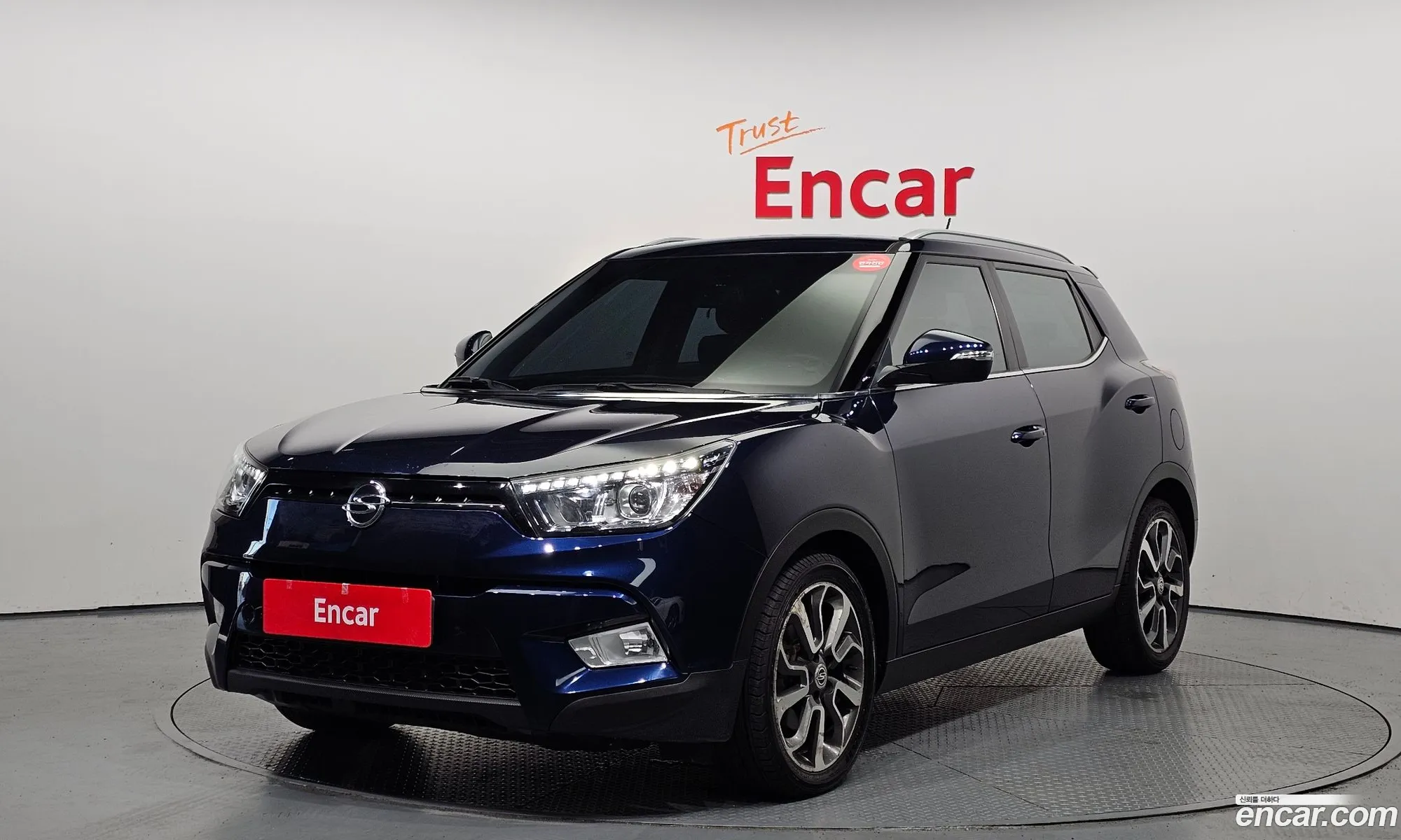 Tivoli Diesel Lx 2Wd - фотография 18837513