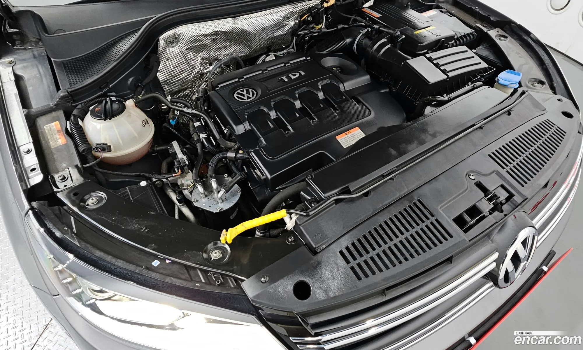 Volkswagen New Tiguan 20 Tdi Premium 5N - фотография 12433376