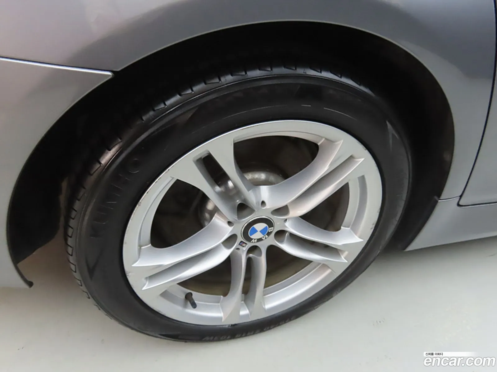 BMW 5 Series F10 530D xDrive M Sports - фотография 940563