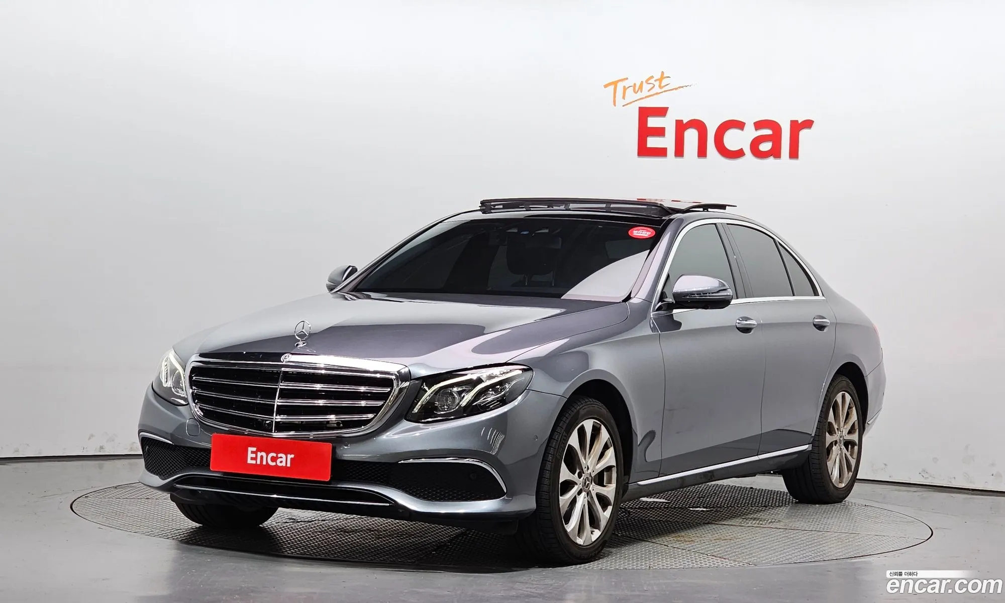 E-Class W213E300 4Matic Exclusive - фотография 18542438