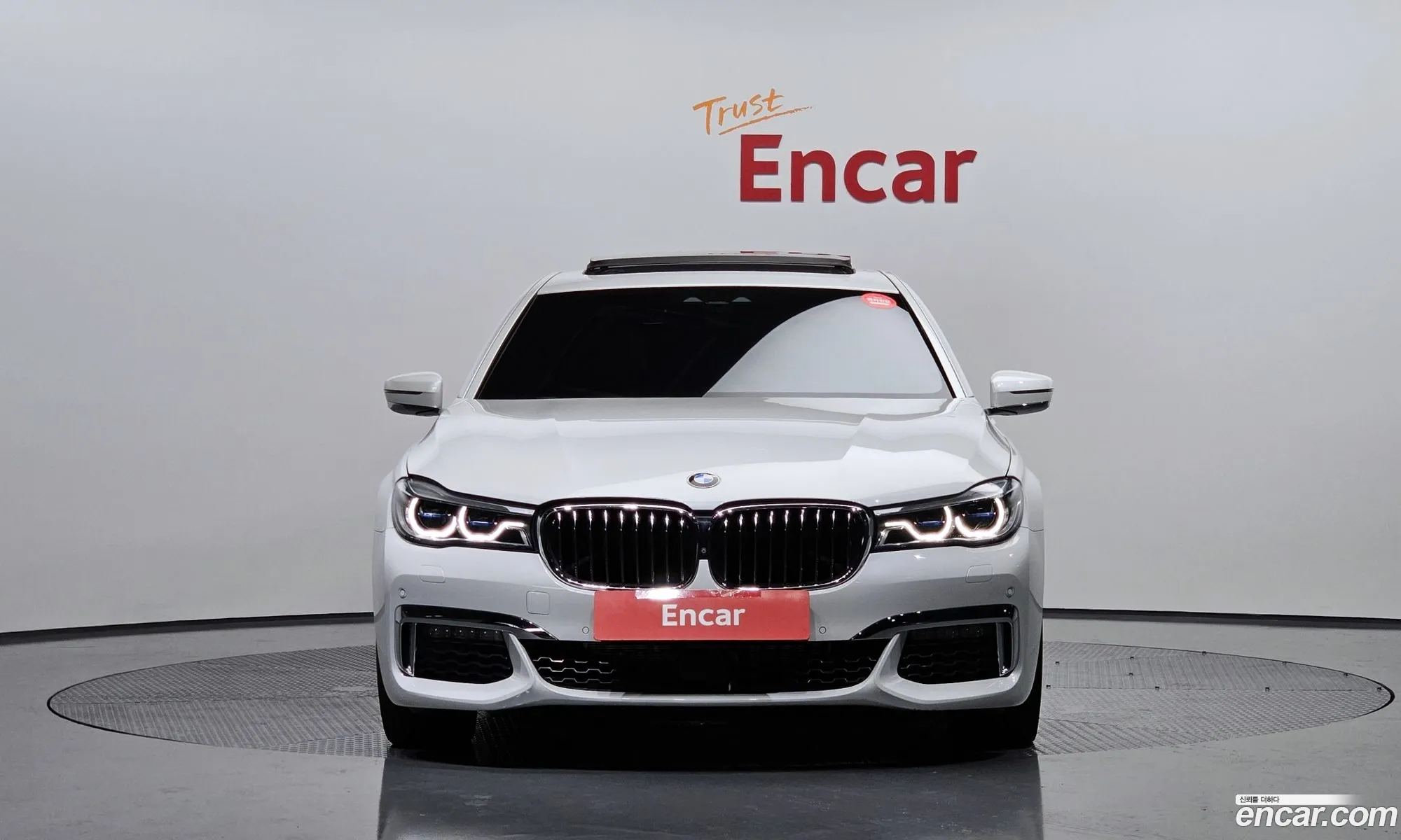 BMW 7 Series G11 740Li xDrive M Sports - фотография 951439