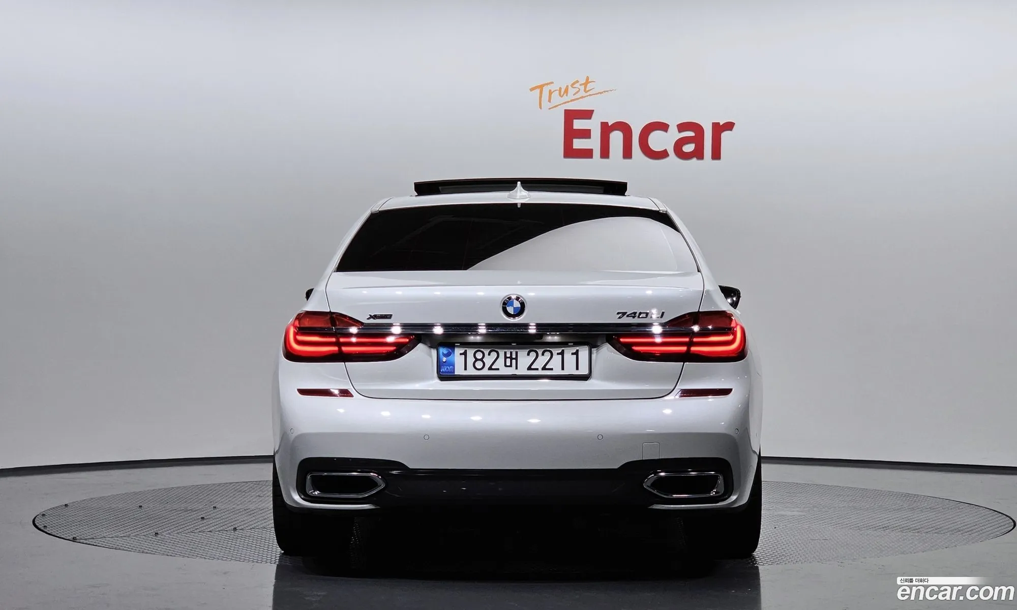 BMW 7 Series G11 740Li xDrive M Sports - фотография 951440