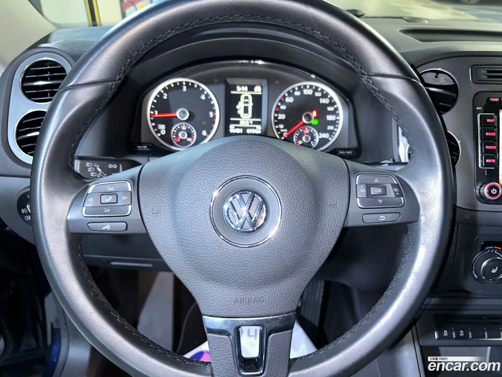 Volkswagen New Tiguan 20 Tdi Comfort 5N - фотография 12478459