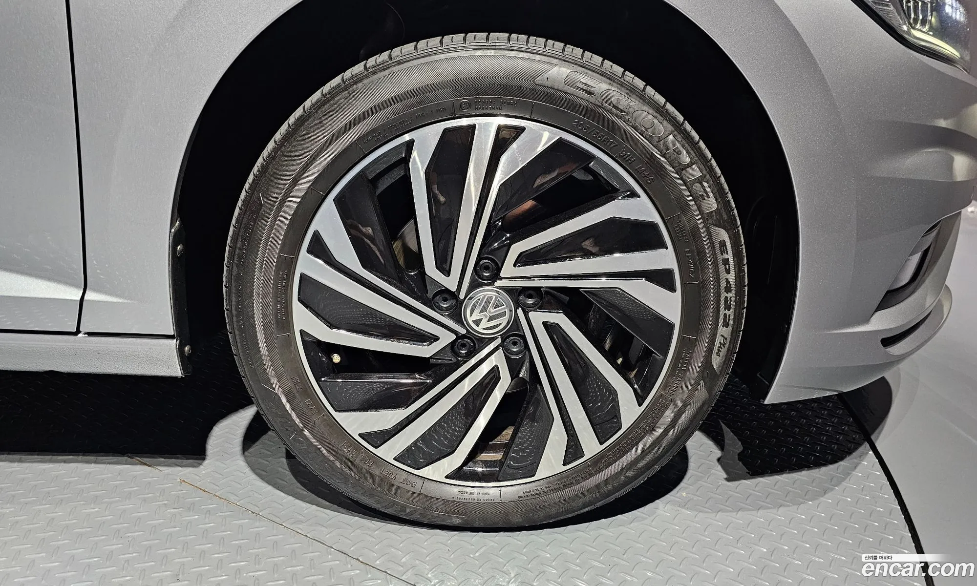 Volkswagen Jetta 7Th Generation 14 Tsi Prestige - фотография 12497404