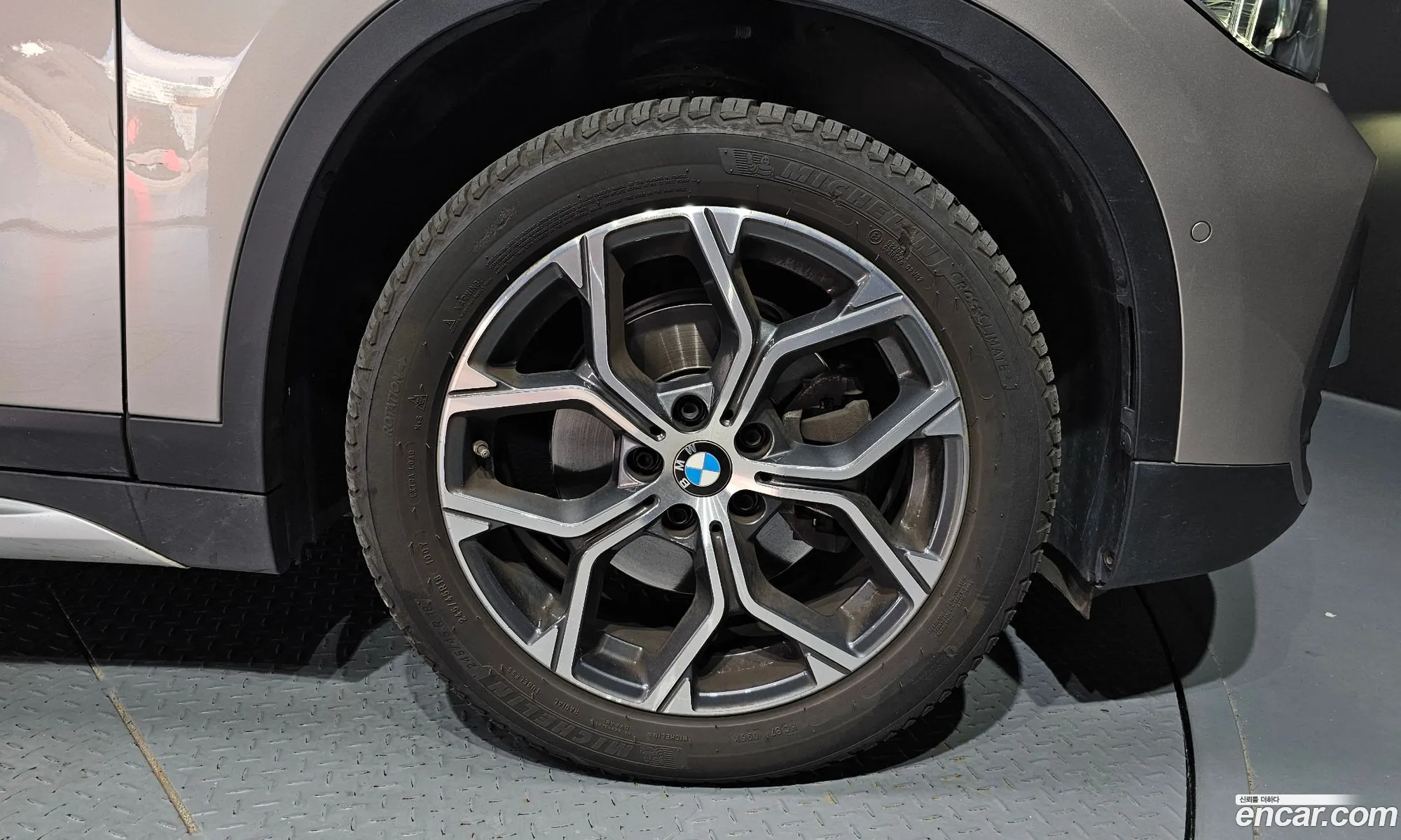 BMW X1 F48 xDrive 18D Xline - фотография 940579