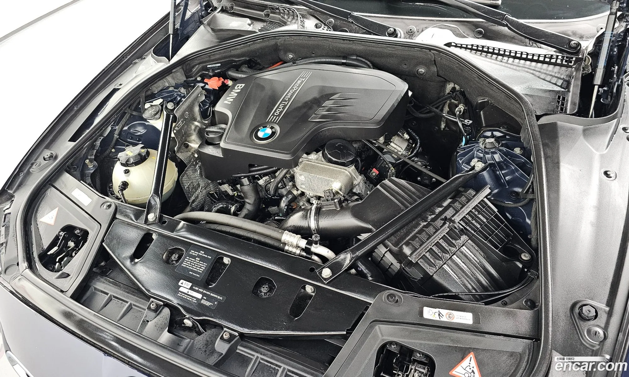 BMW 5 Series F10 528I xDrive - фотография 1002050