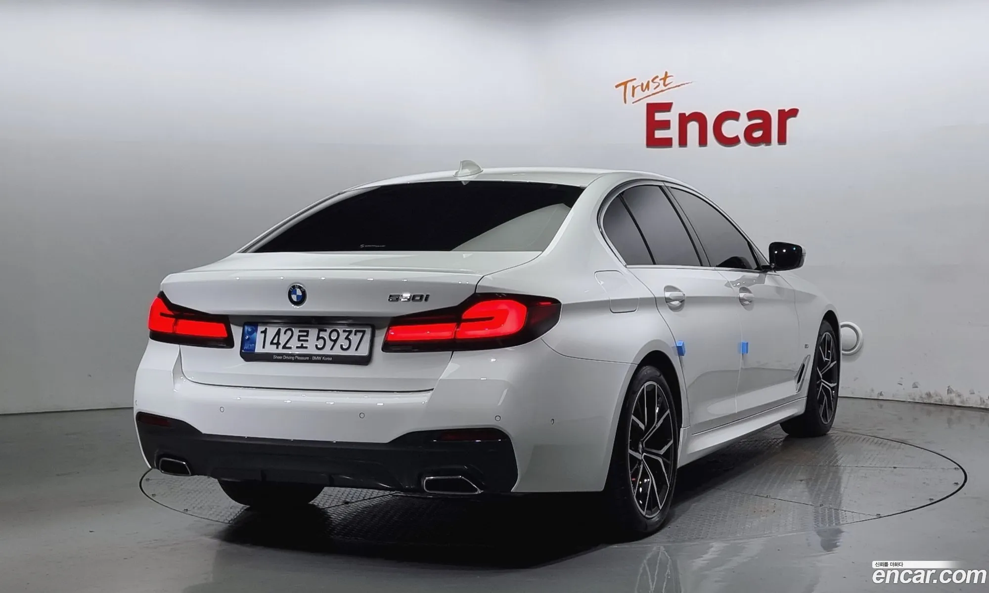 BMW 5 Series G30 530I M Sports - фотография 12421875
