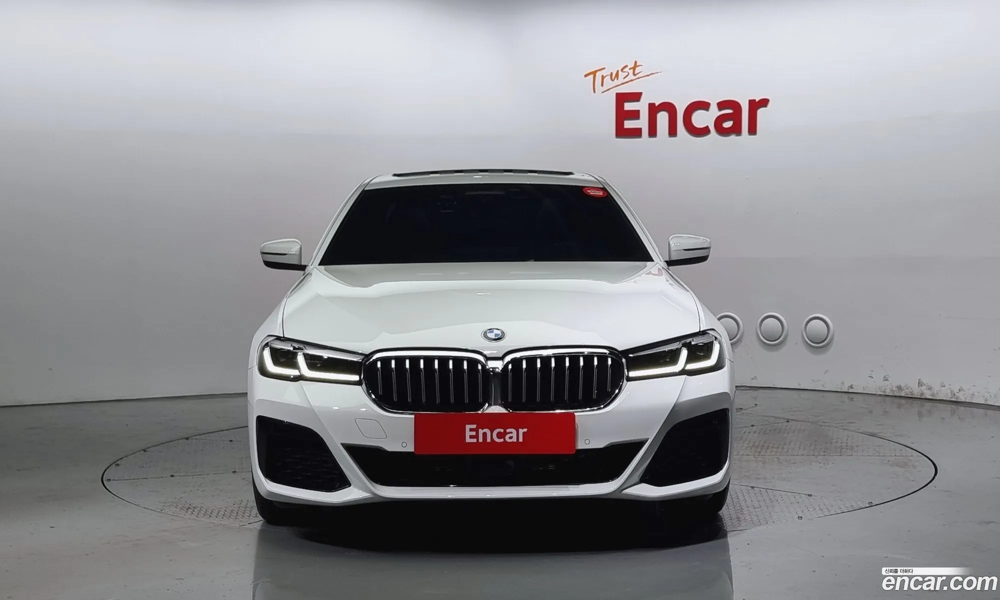 BMW 5 Series G30 530I M Sports - фотография 12421876