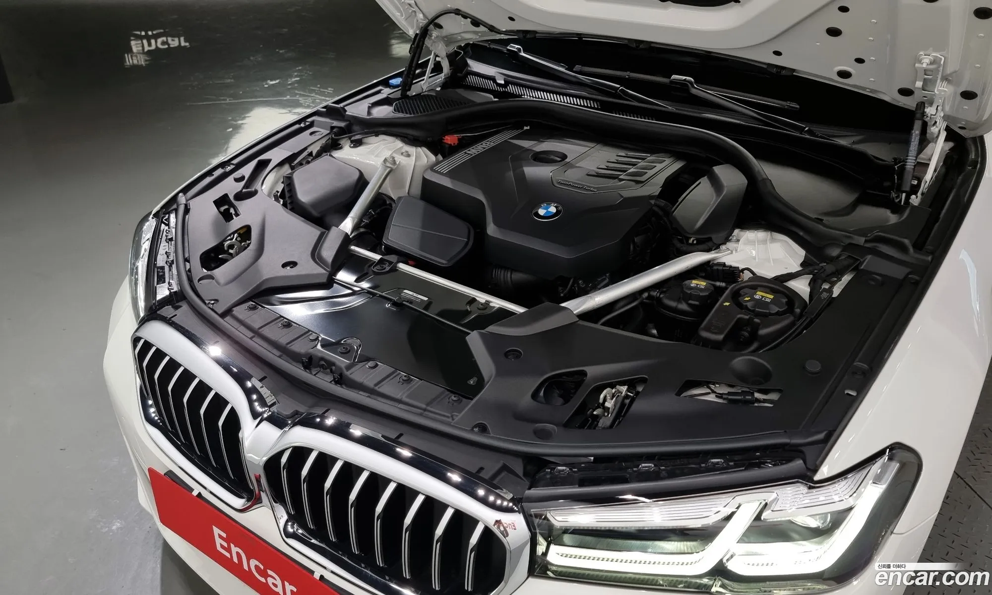 BMW 5 Series G30 530I M Sports - фотография 12421879