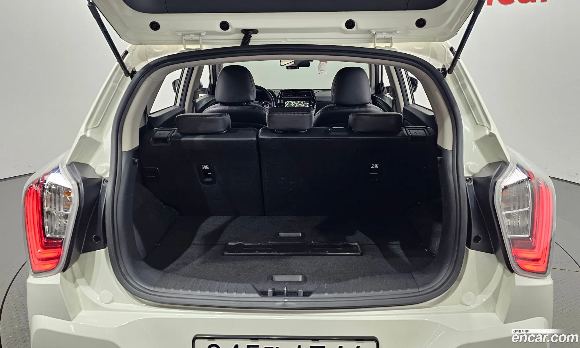 Berry New Tivoli Gasoline 15 2Wd V3 - фотография 17434838
