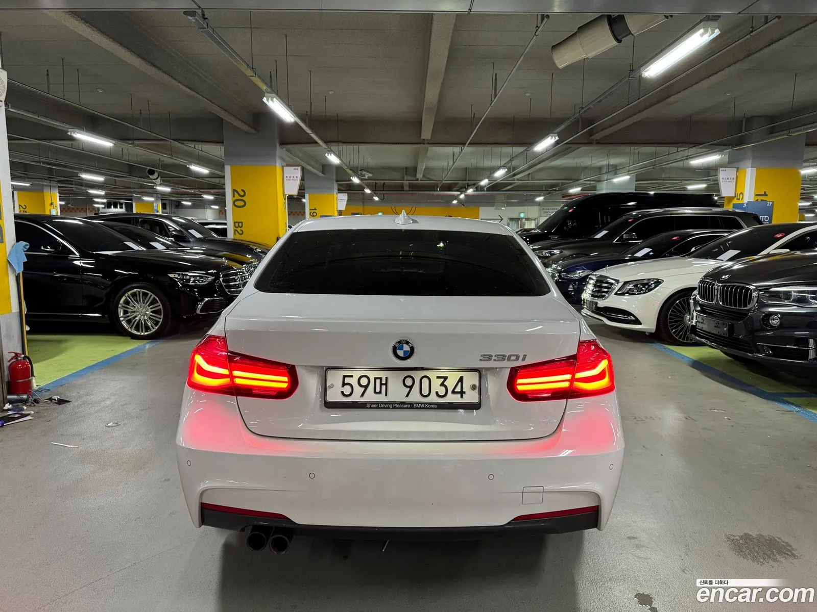 BMW 3 Series F30 330I M Sports Shadow - фотография 13755110