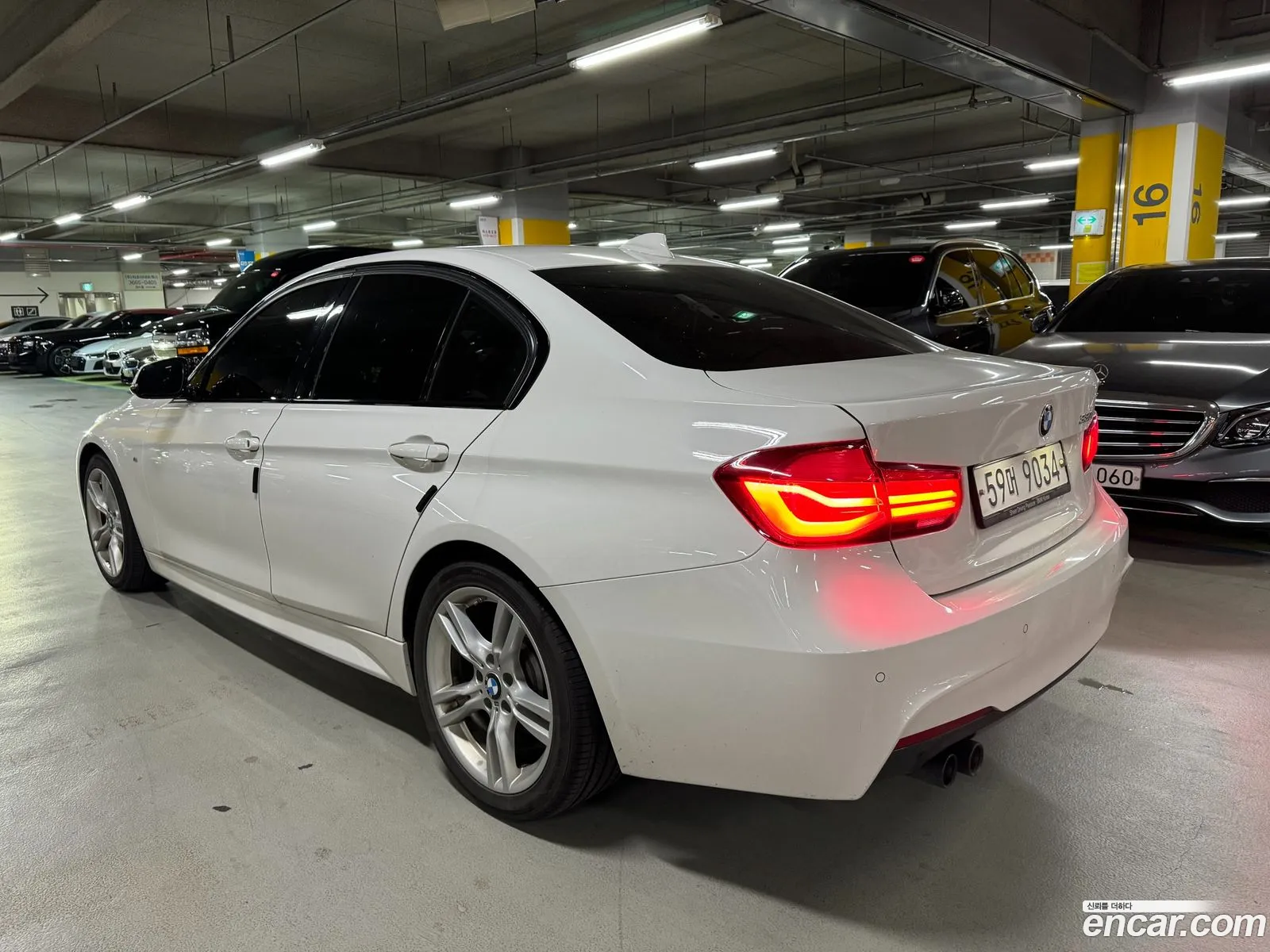 BMW 3 Series F30 330I M Sports Shadow - фотография 13755111