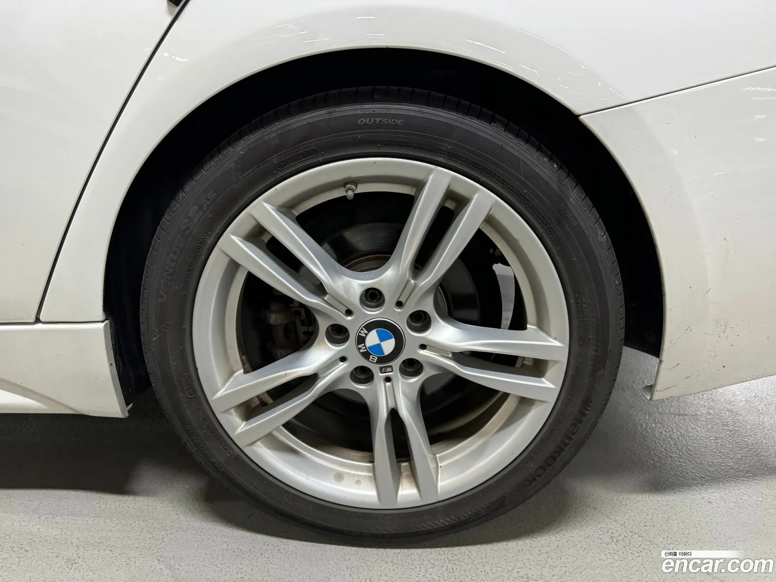 BMW 3 Series F30 330I M Sports Shadow - фотография 13755112
