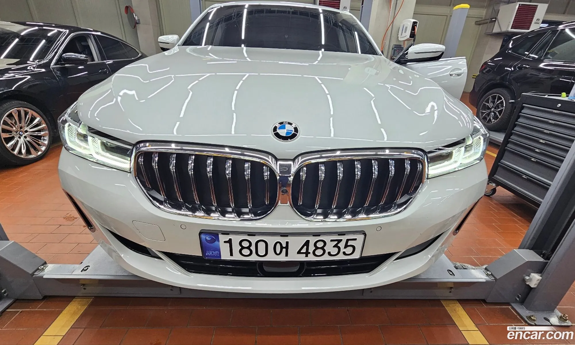 BMW 6 Series Gt G32 630I xDrive Luxury - фотография 940115