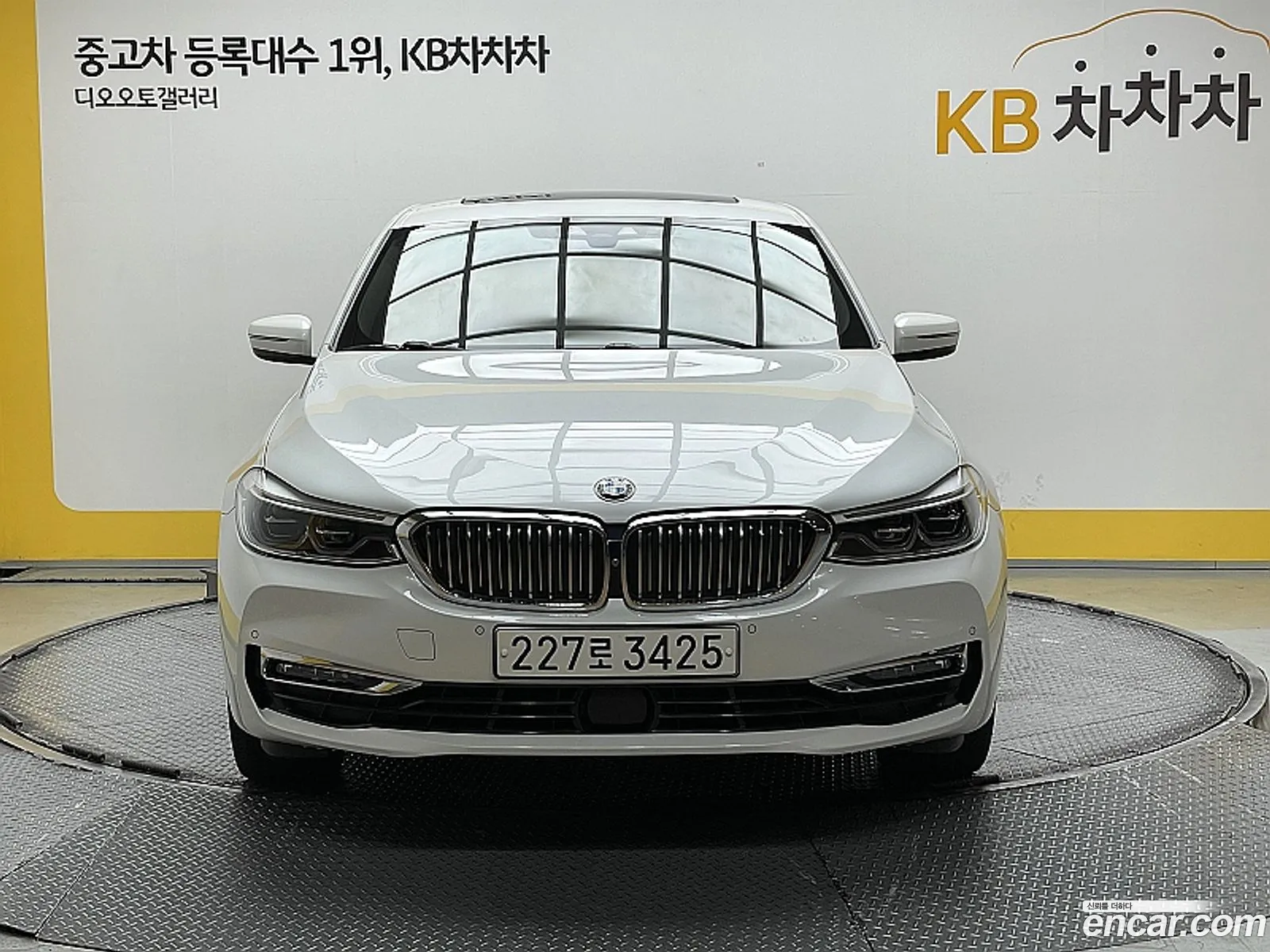 BMW 6 Series Gt G32 640I xDrive Luxury - фотография 940093