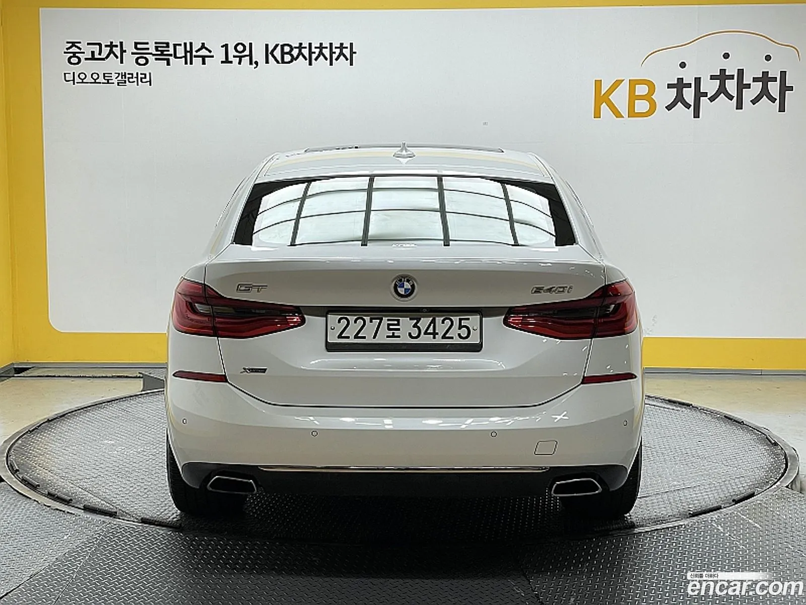BMW 6 Series Gt G32 640I xDrive Luxury - фотография 940094