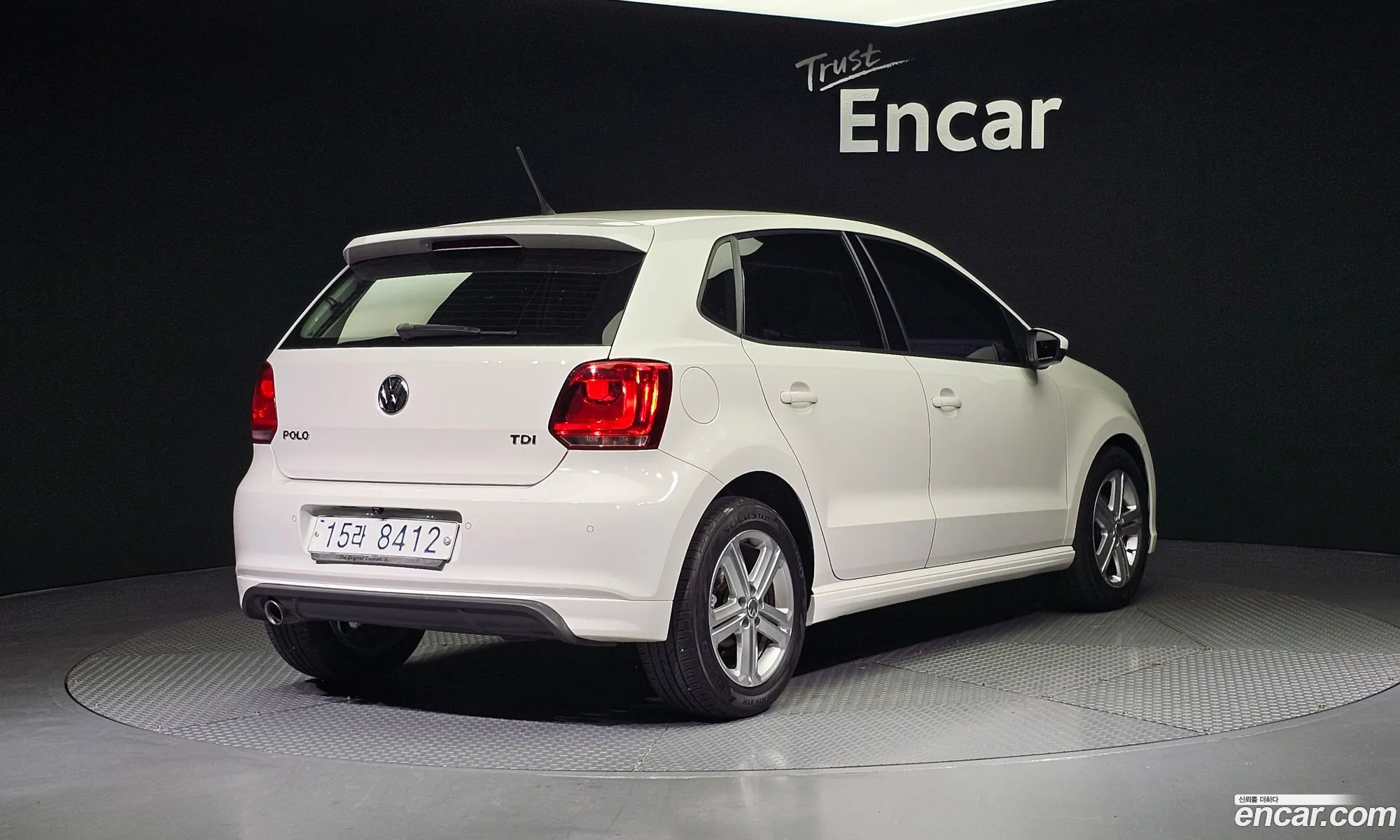 Volkswagen Polo 16 Tdi R-Line 5Th Generation - фотография 12408028
