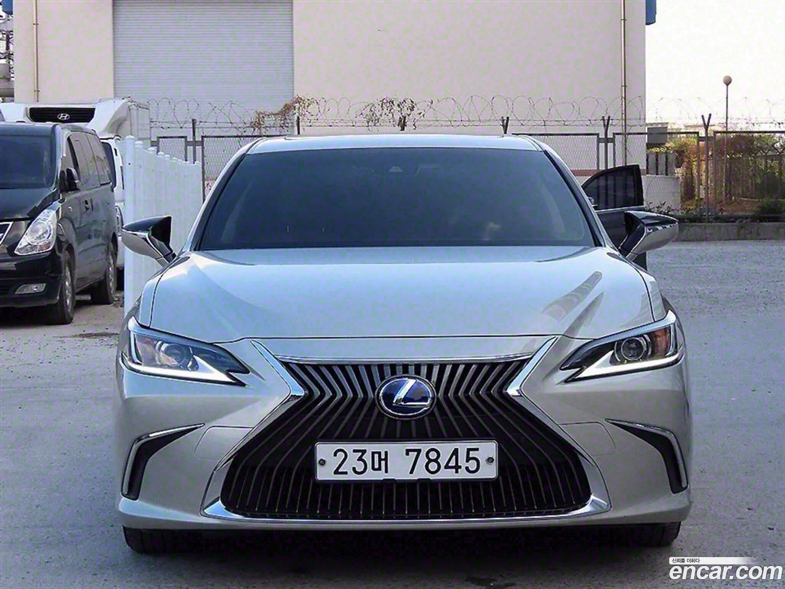 Lexus Es300H 7Th Generation Luxury Plus - фотография 6585655