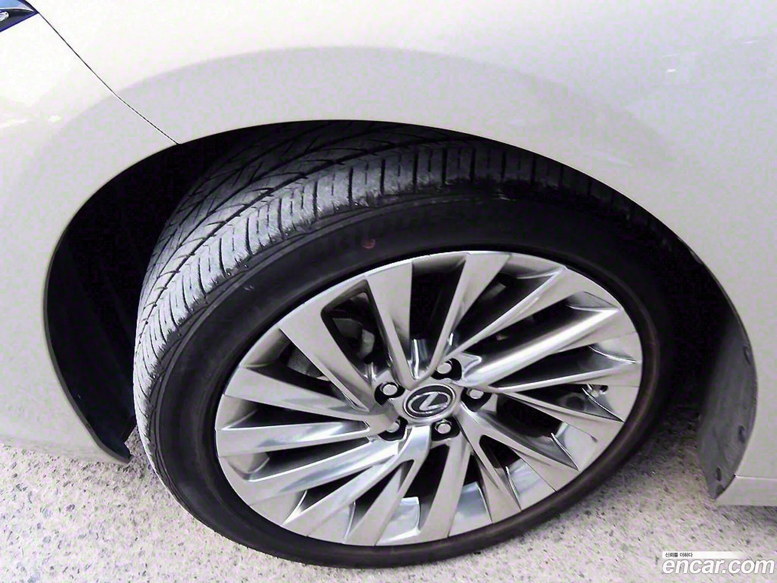 Lexus Es300H 7Th Generation Luxury Plus - фотография 6585657