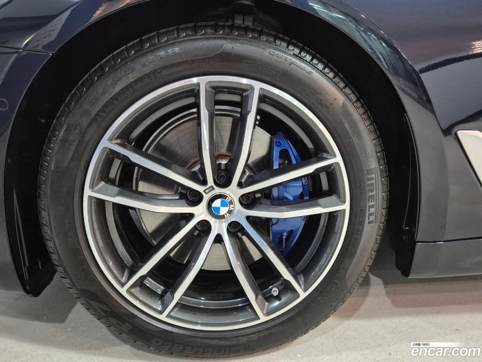 BMW 5 Series G30 520I M Sports - фотография 12405692