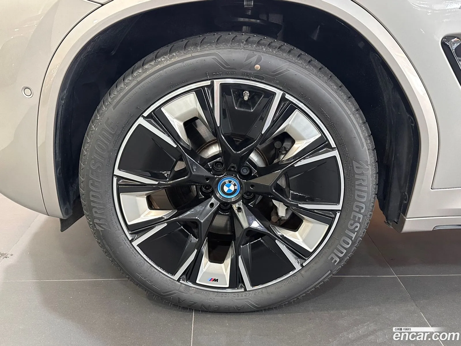 BMW Ix3 M Sport - фотография 58160