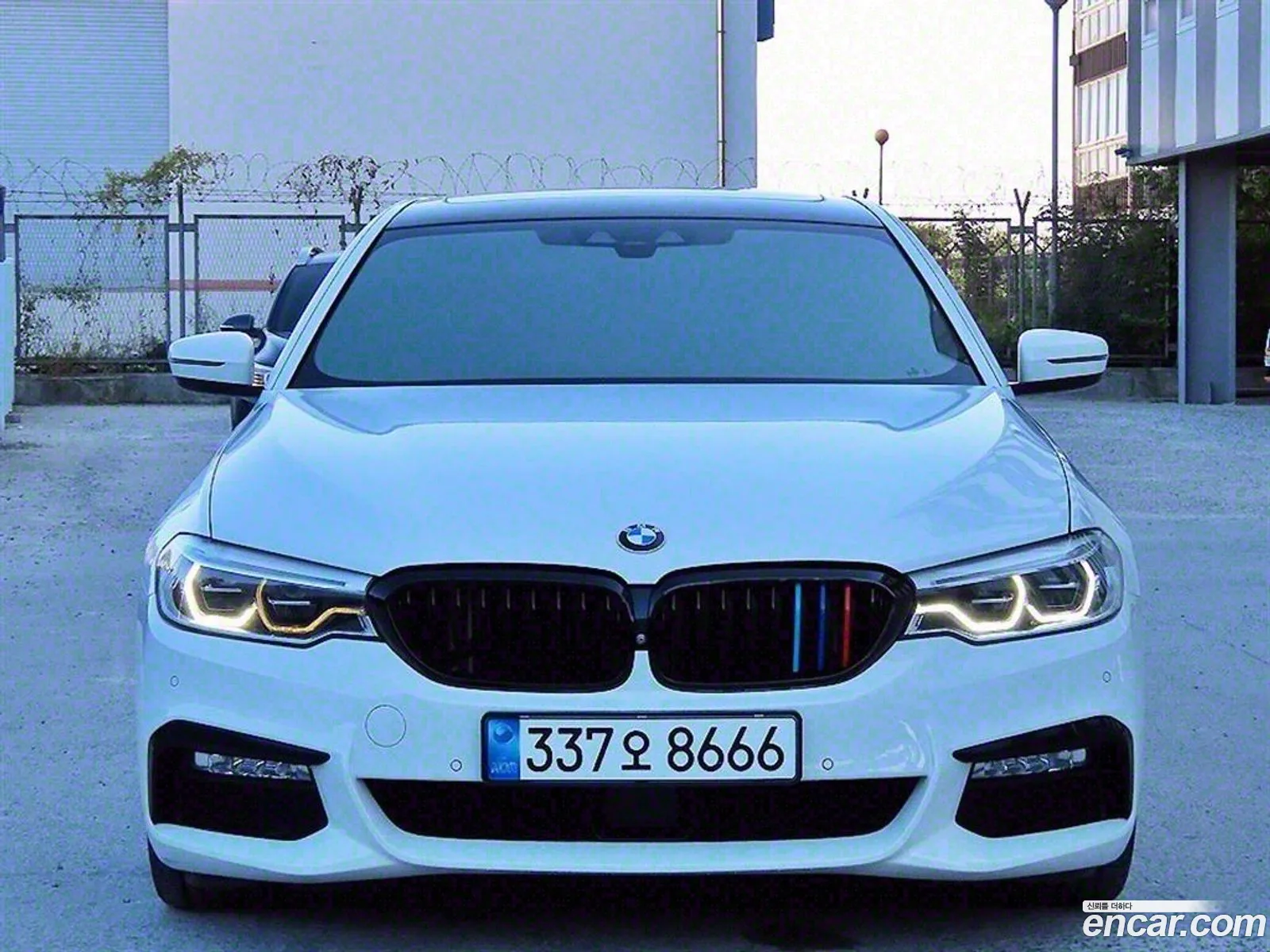 BMW 5 Series G30 520D xDrive M Sport Plus - фотография 97700