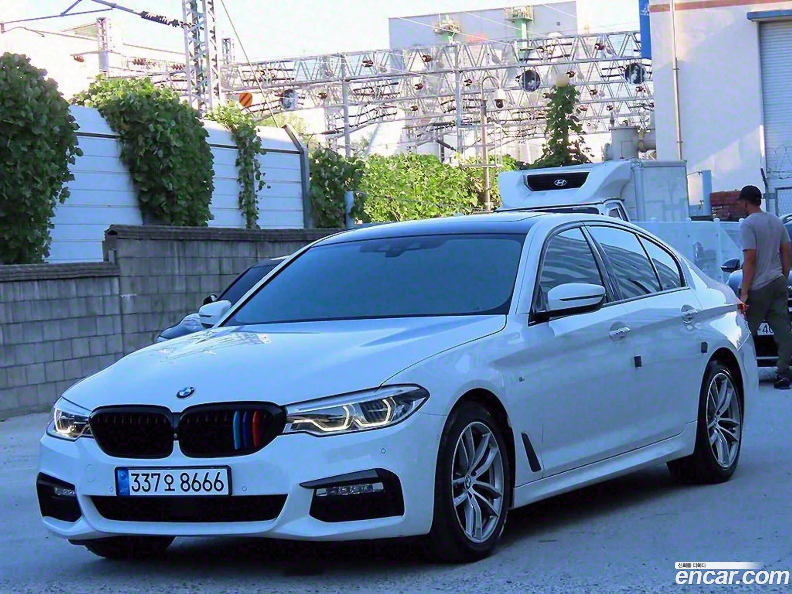 BMW 5 Series G30 520D xDrive M Sport Plus - фотография 97701