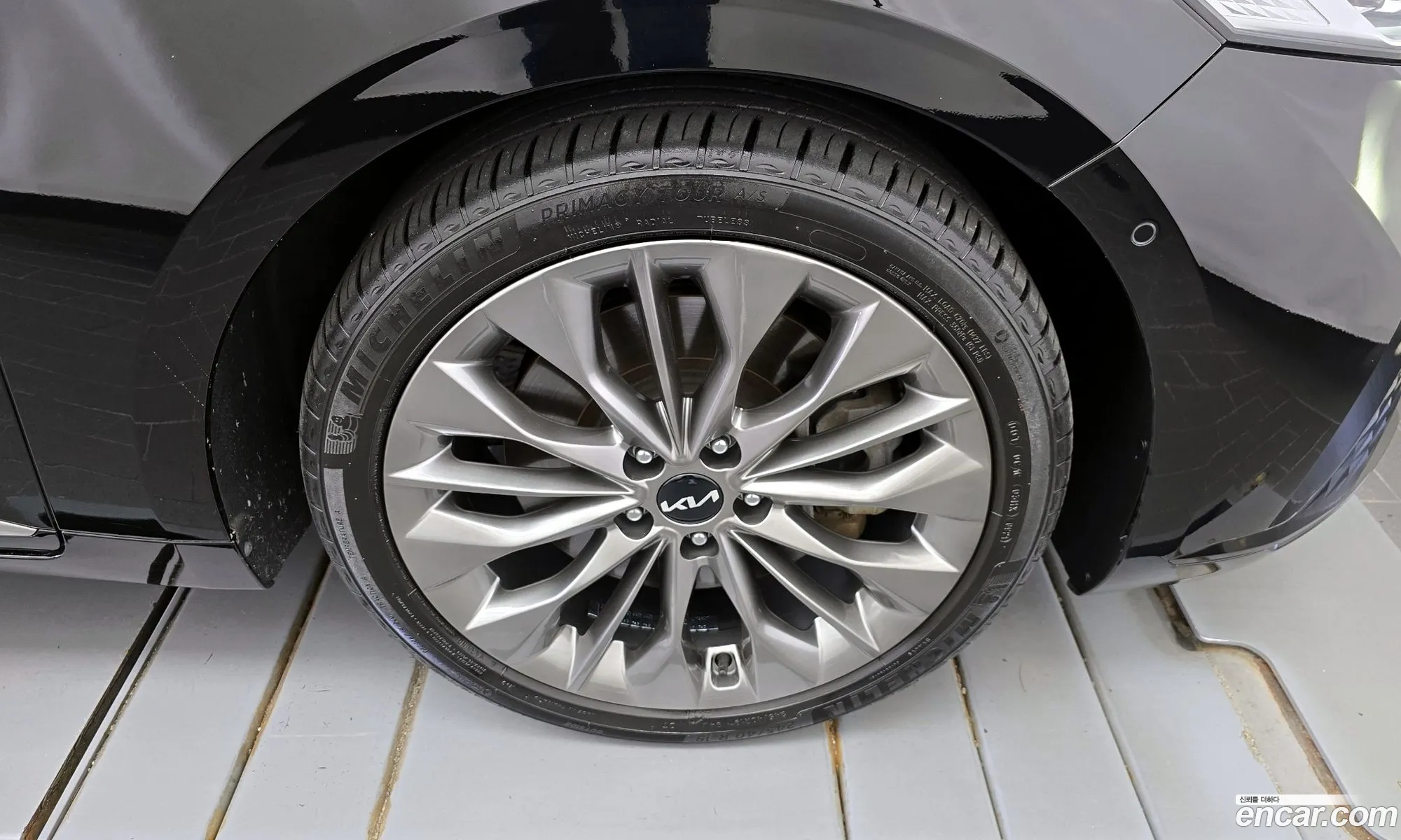 Kia K8 35 Gasoline 4Wd Platinum - фотография 13645293