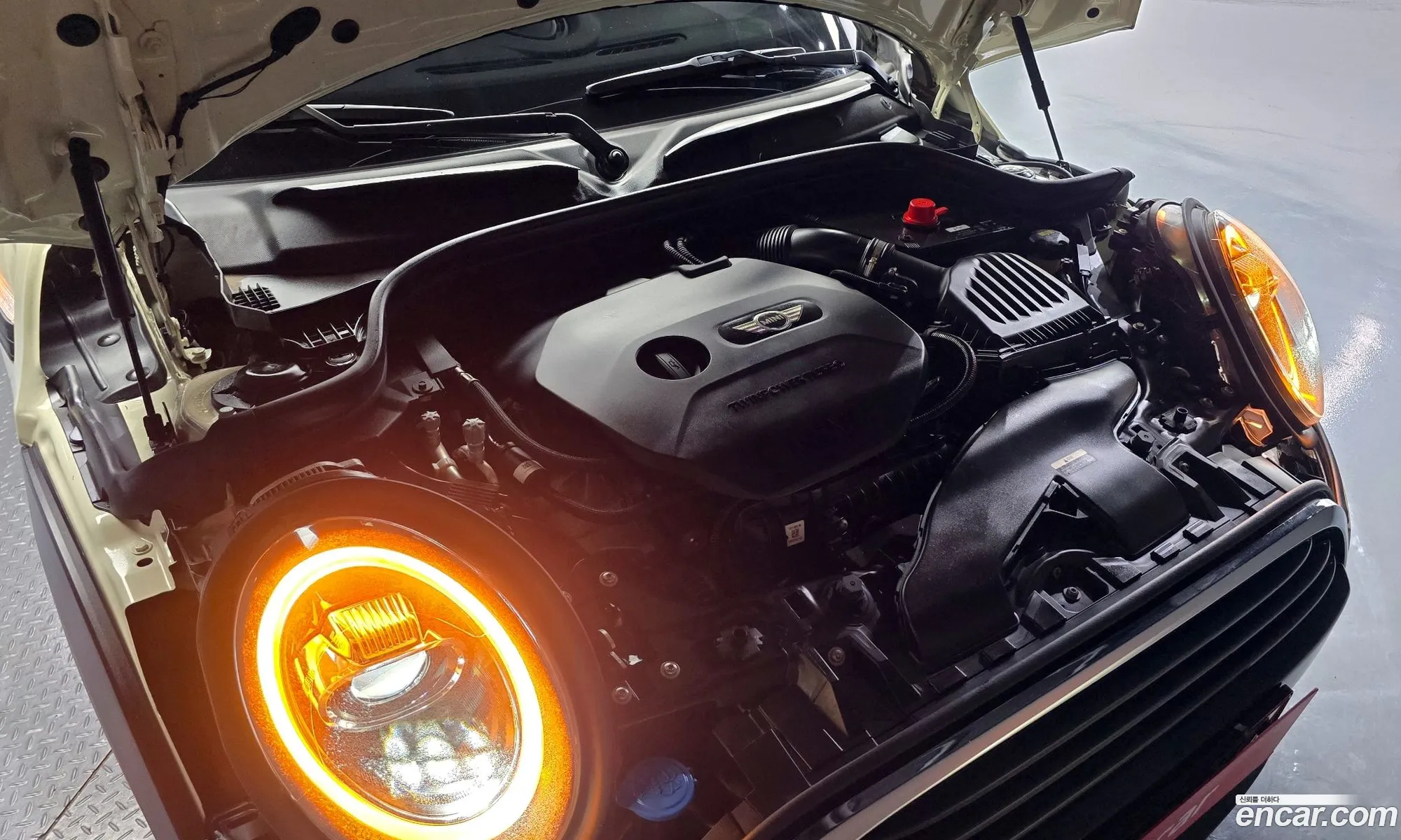 Mini Cooper Basic 3Rd Generation - фотография 1037324