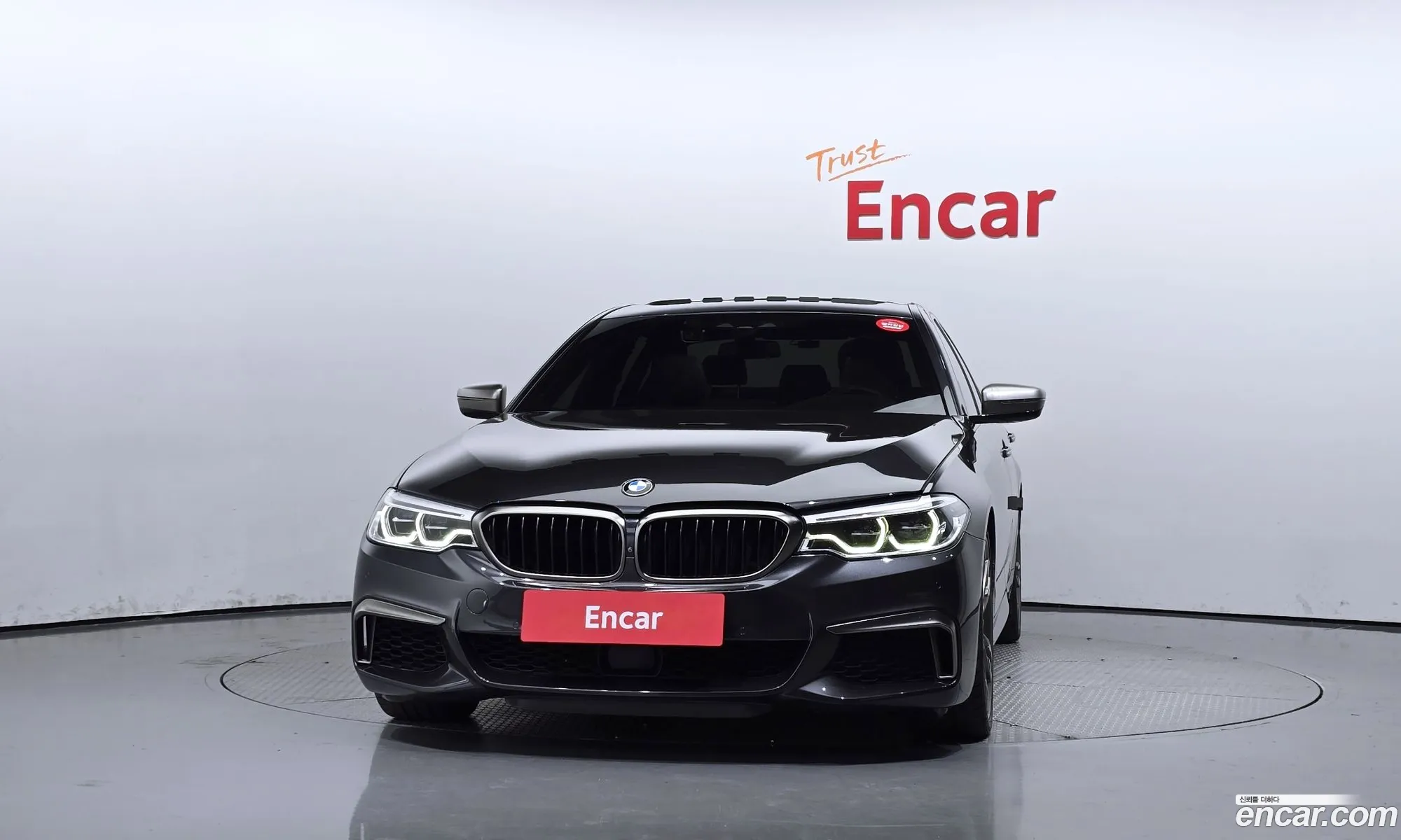 BMW 5 Series G30 M550D xDrive - фотография 1220274