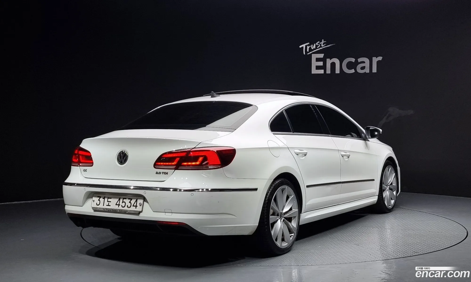 Volkswagen New Cc 20 Tdi Bluemotion R Line - фотография 12407992