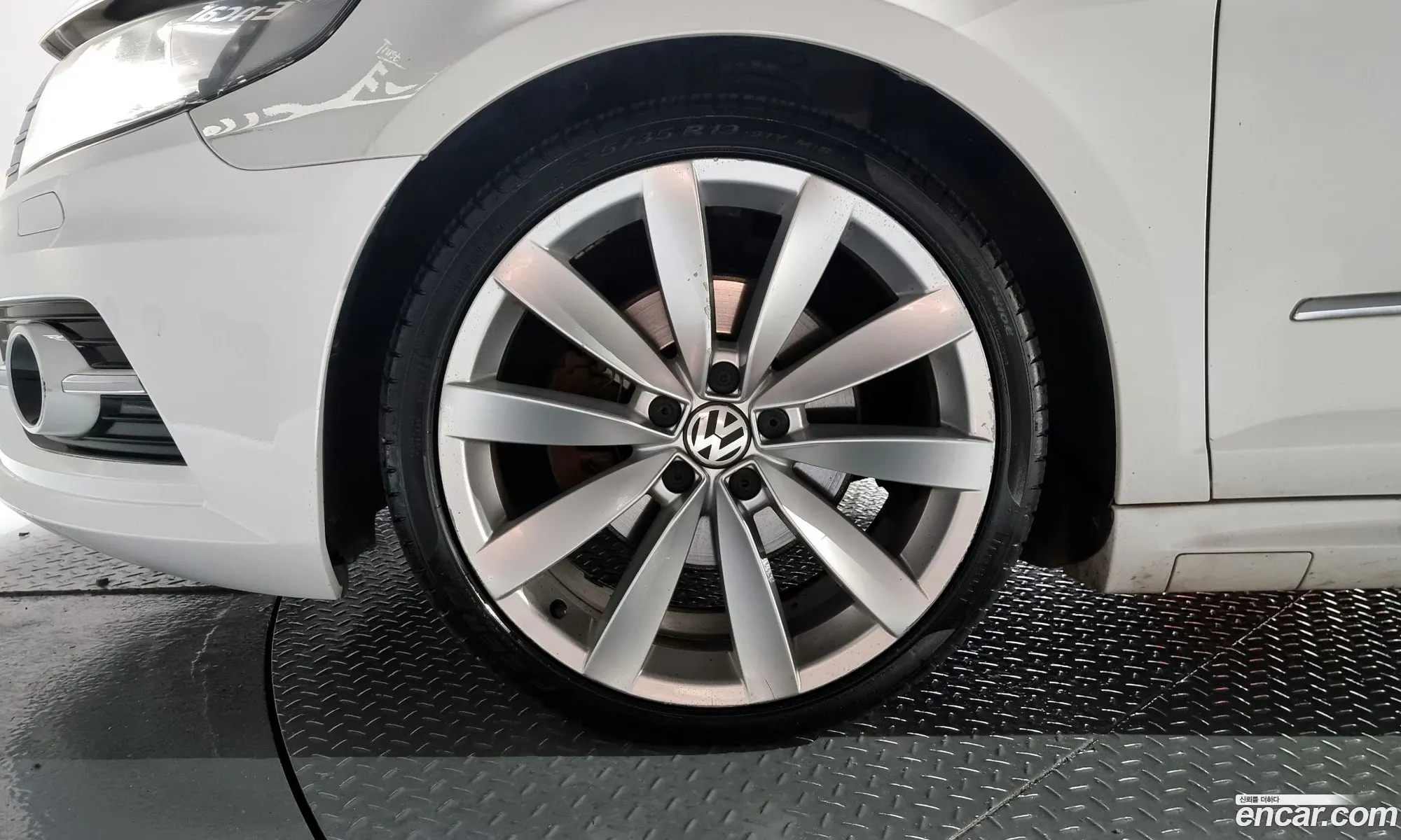Volkswagen New Cc 20 Tdi Bluemotion R Line - фотография 12407995