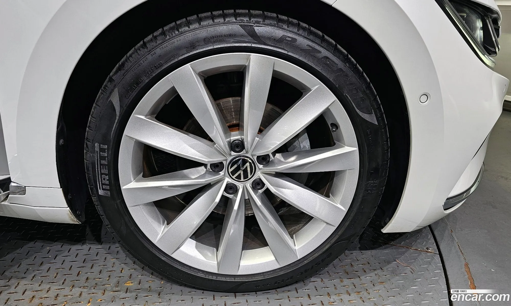 Volkswagen Arteon 20 Tdi Prestige - фотография 12393028