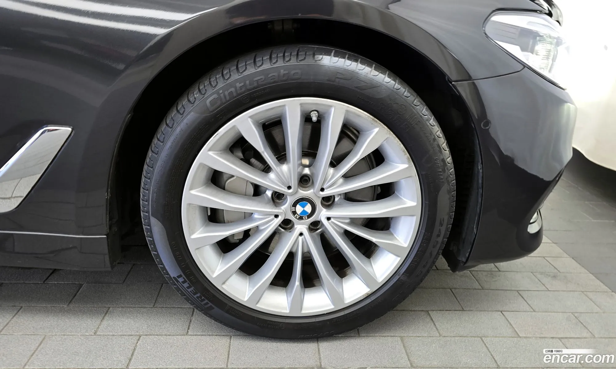 BMW 5 Series G30 530I Luxury Plus - фотография 1044969