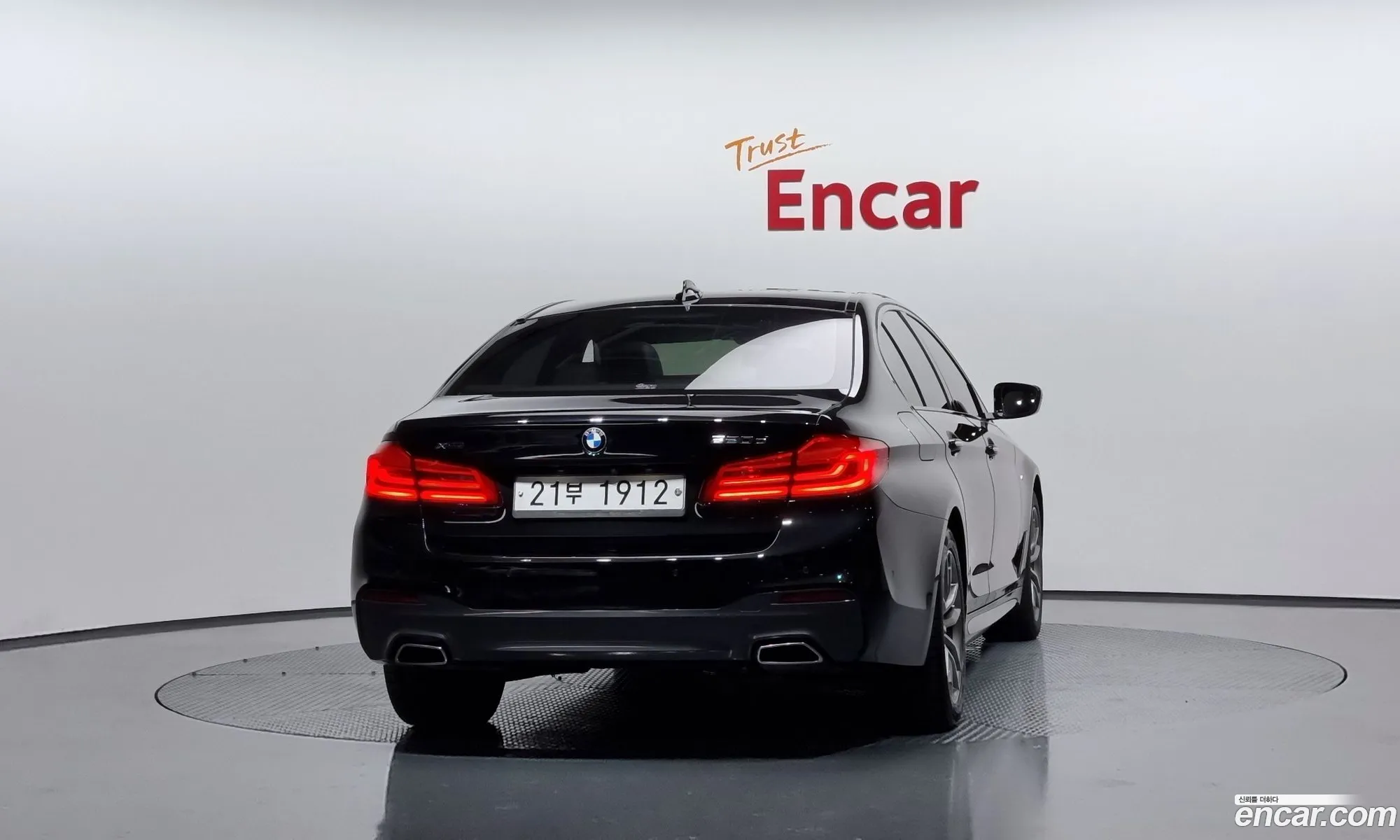 BMW 5 Series G30 520D xDrive M Sports - фотография 1254559
