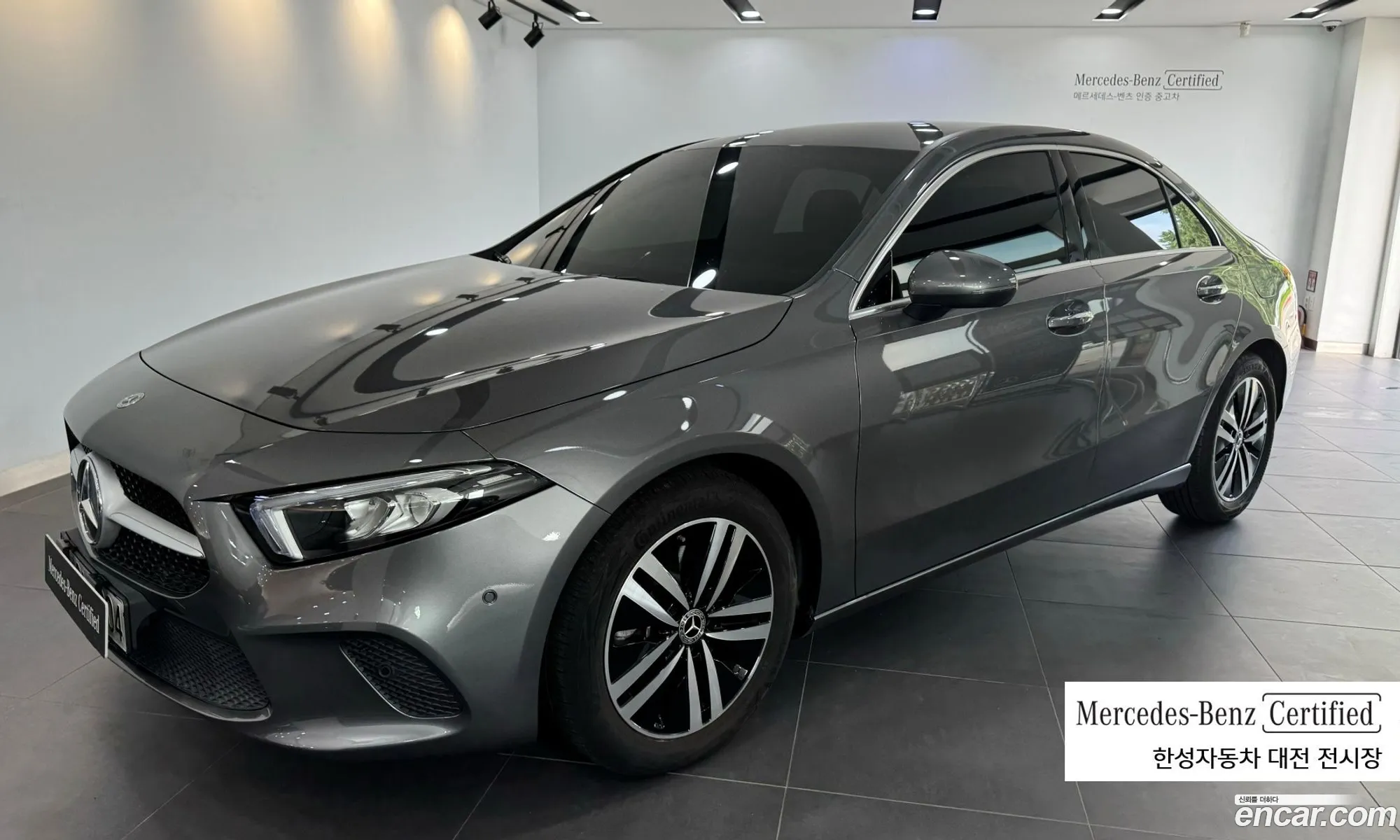 Mercedes A-Class W177 A220 Sedan - фотография 14269137