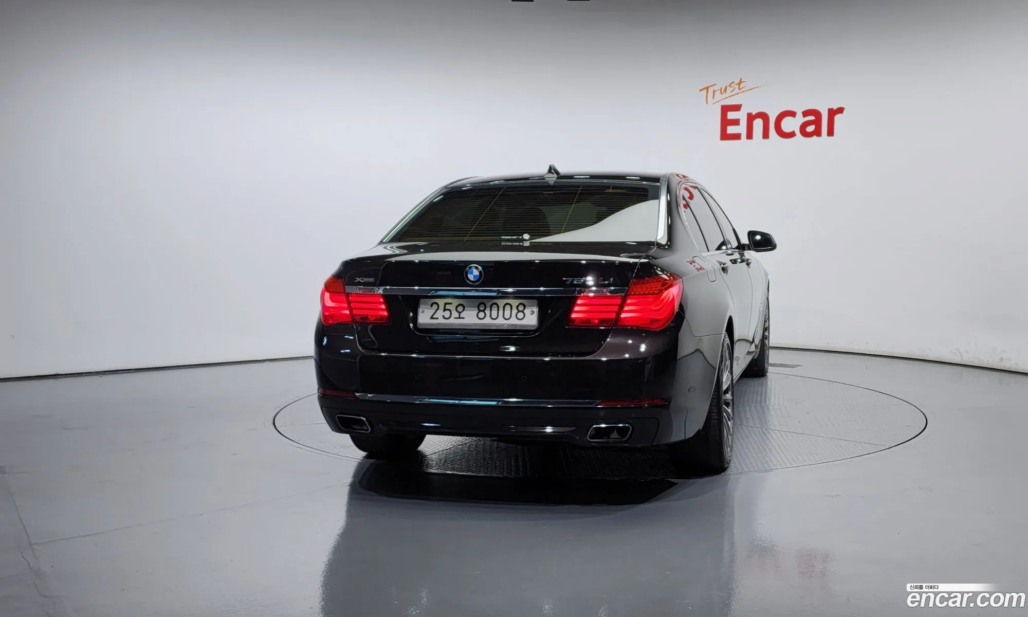 BMW 7 Series F01 750Li xDrive Individual - фотография 13503827
