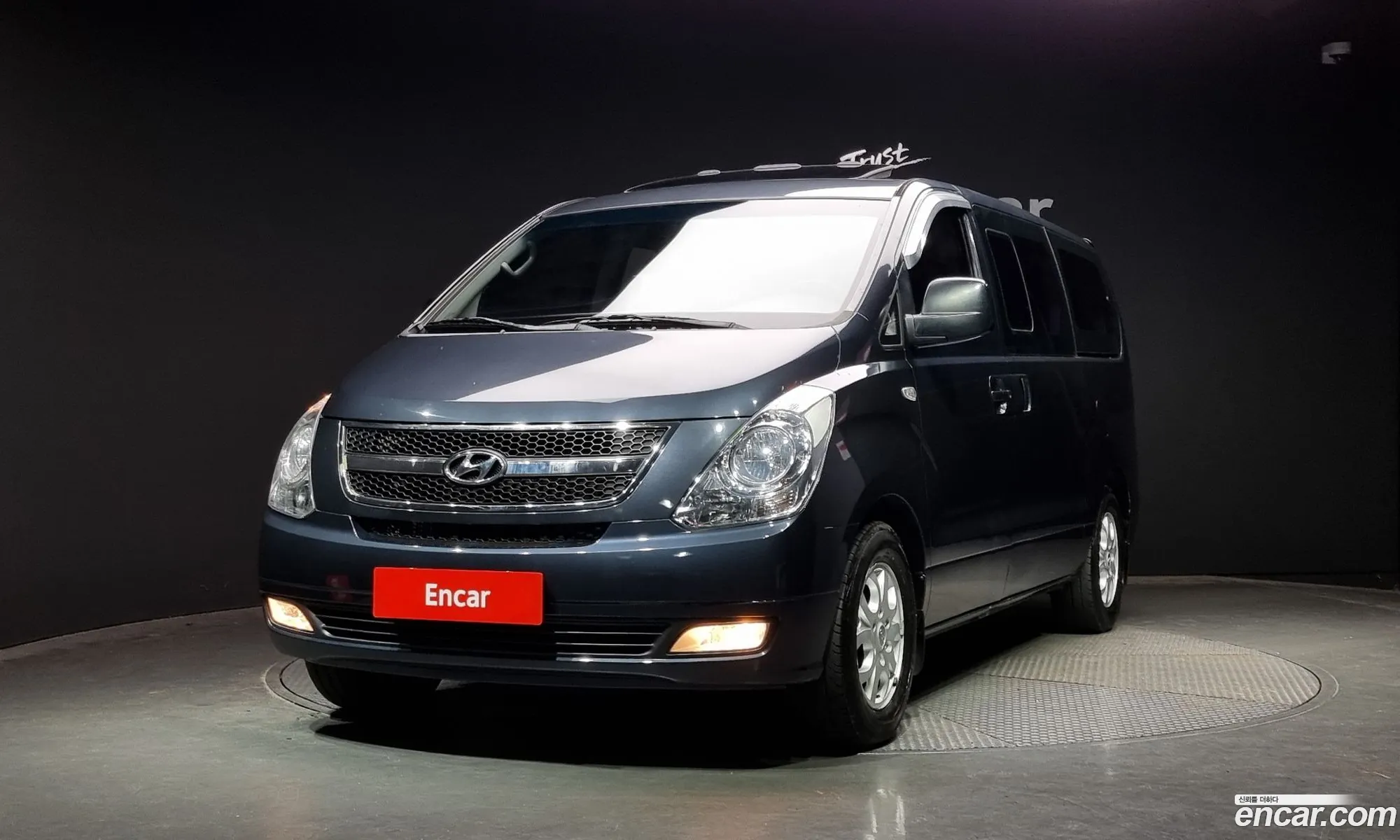 Hyundai Grand Starex 12-Seater Wagon Cvx Premium - фотография 13643455