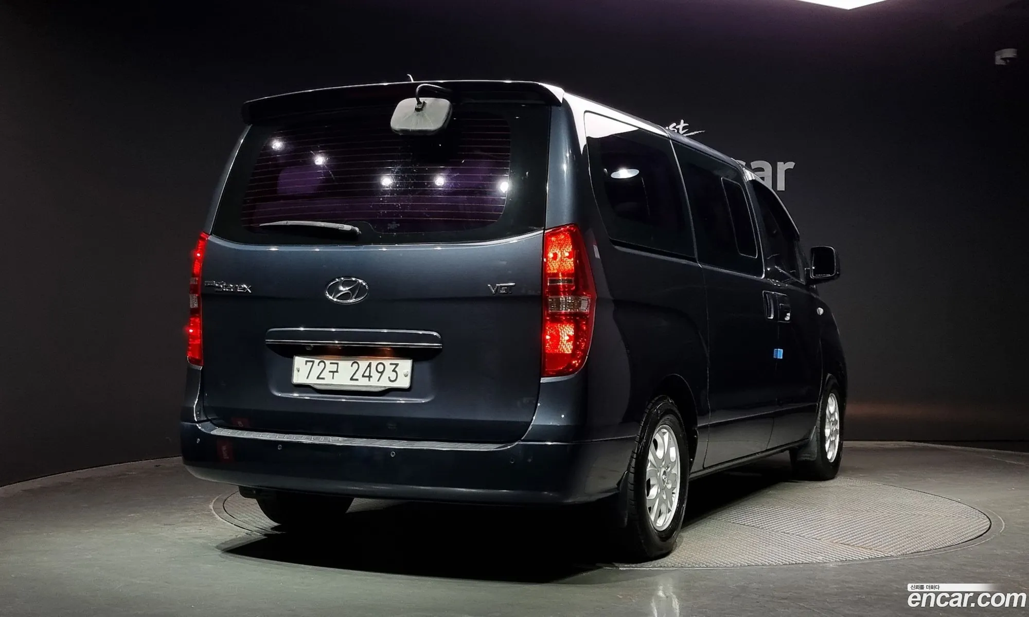 Hyundai Grand Starex 12-Seater Wagon Cvx Premium - фотография 13643456