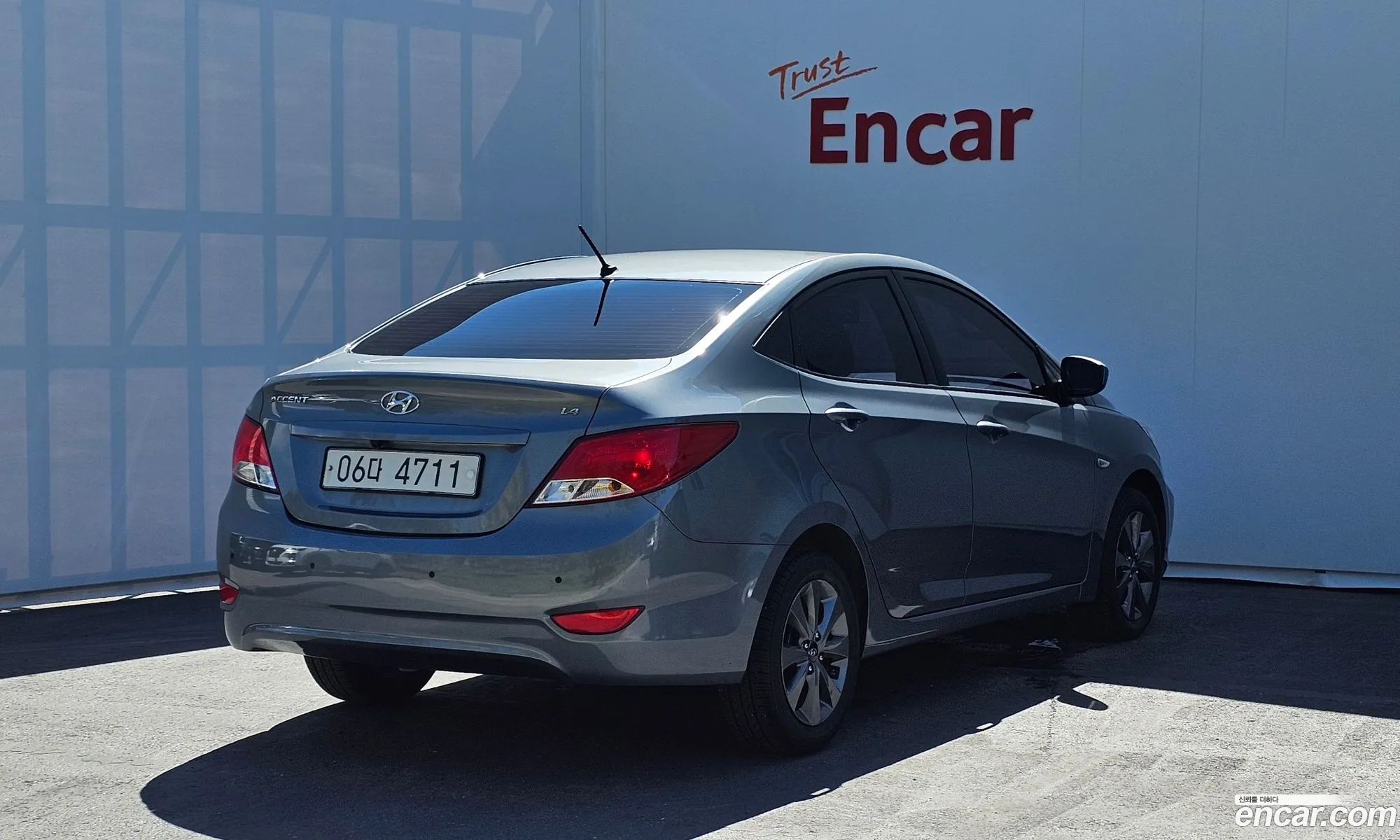 Hyundai Accent New Model 14 Vvt Value Plus - фотография 14341983