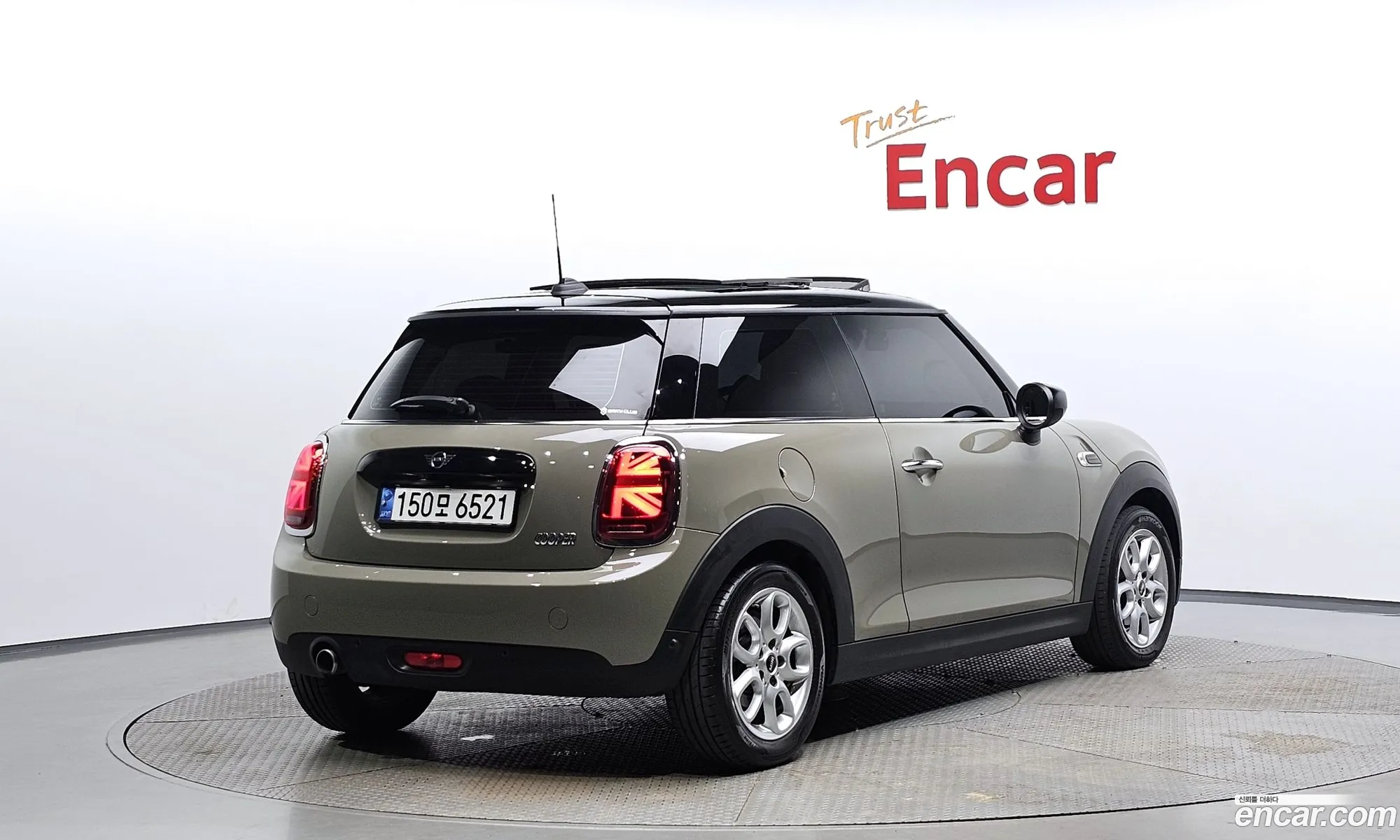 Mini Cooper High 3Rd Generation - фотография 1037434