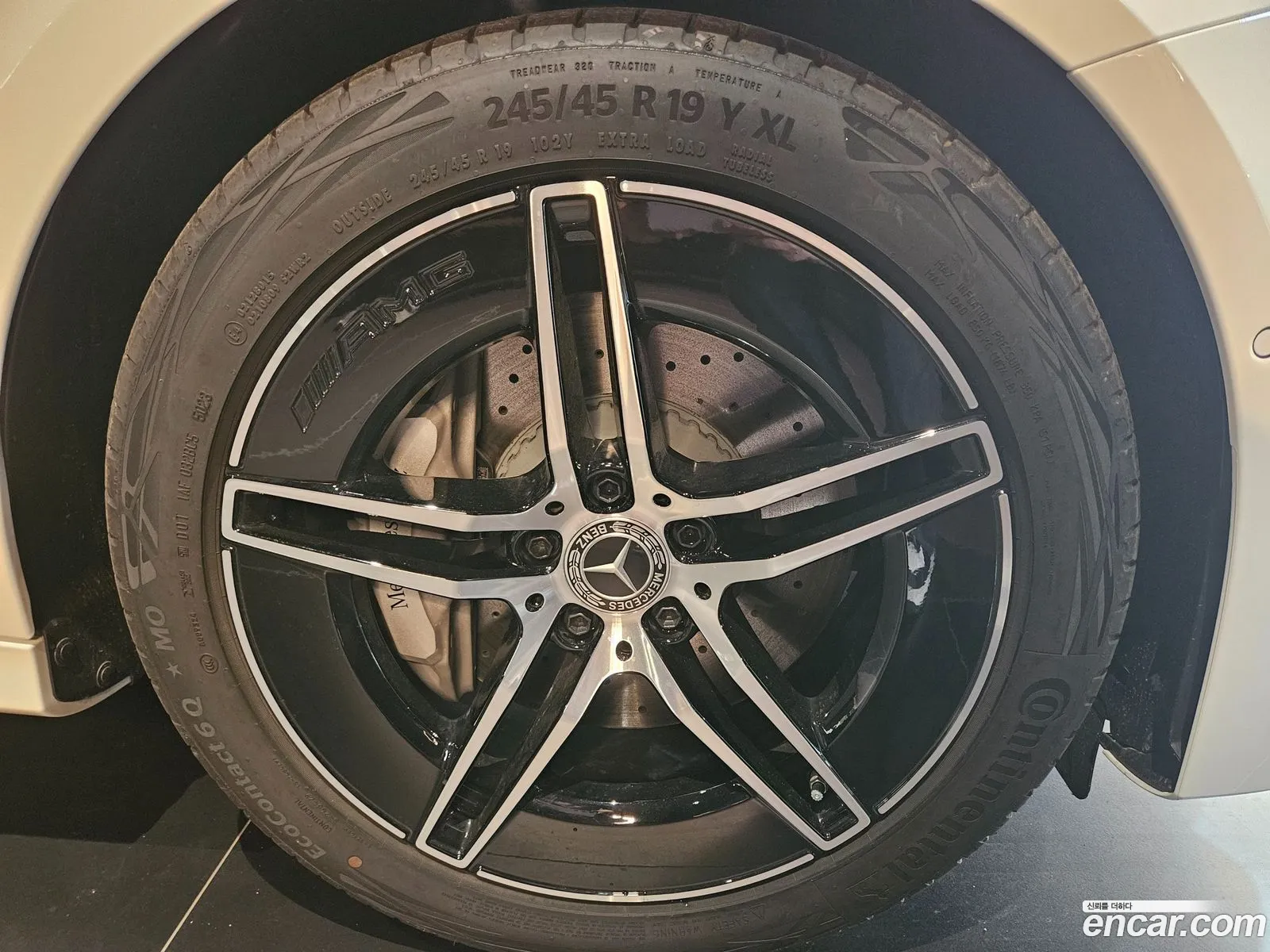 E-Class W214 E300 4Matic Amg Line - фотография 12864543