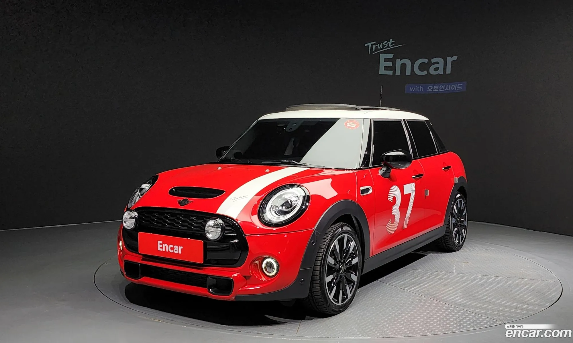 Mini Cooper S 5-Door Paddy Hopkirk Edition 3Rd Generation - фотография 1037421