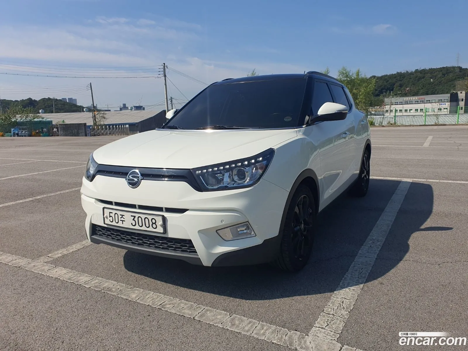 Kg Mobility Ssangyong Tivoli Lx 2Wd Top-Of-The-Line Model - фотография 6936329